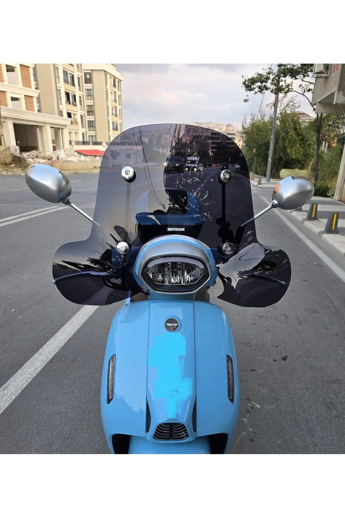 QJ LTR 125 Ön Cam 2023-2026 Model 45cm Siyah Renkli 4mm Elcikli APARATSIZ