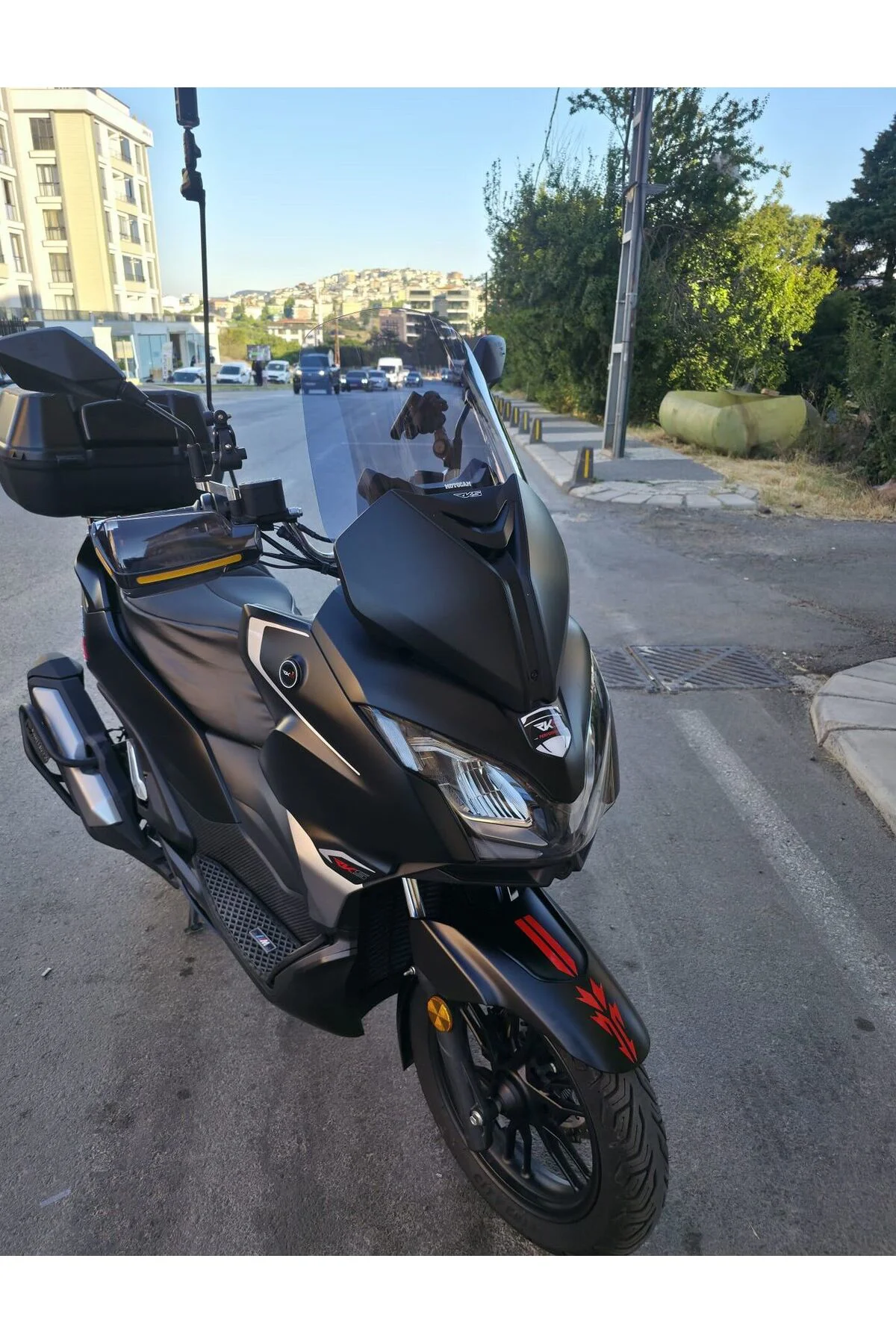 QJ MTX 250 Ön Cam 2025-2026 Model 51cm Füme Renkli 4mm