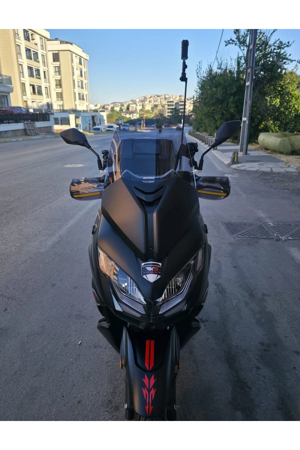QJ MTX 250 Ön Cam 2025-2026 Model 51cm Füme Renkli 4mm