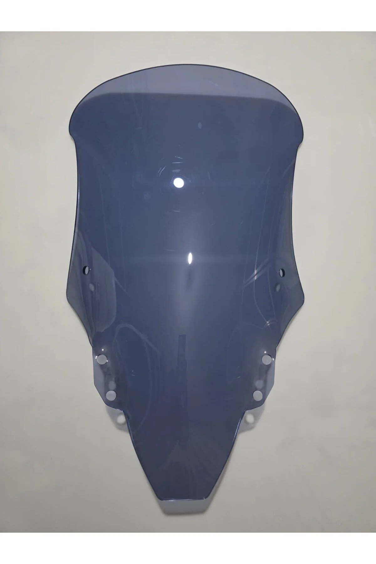 QJ SFT 900 Ön Cam 2023-2026 Model 61cm Füme Renkli 4mm