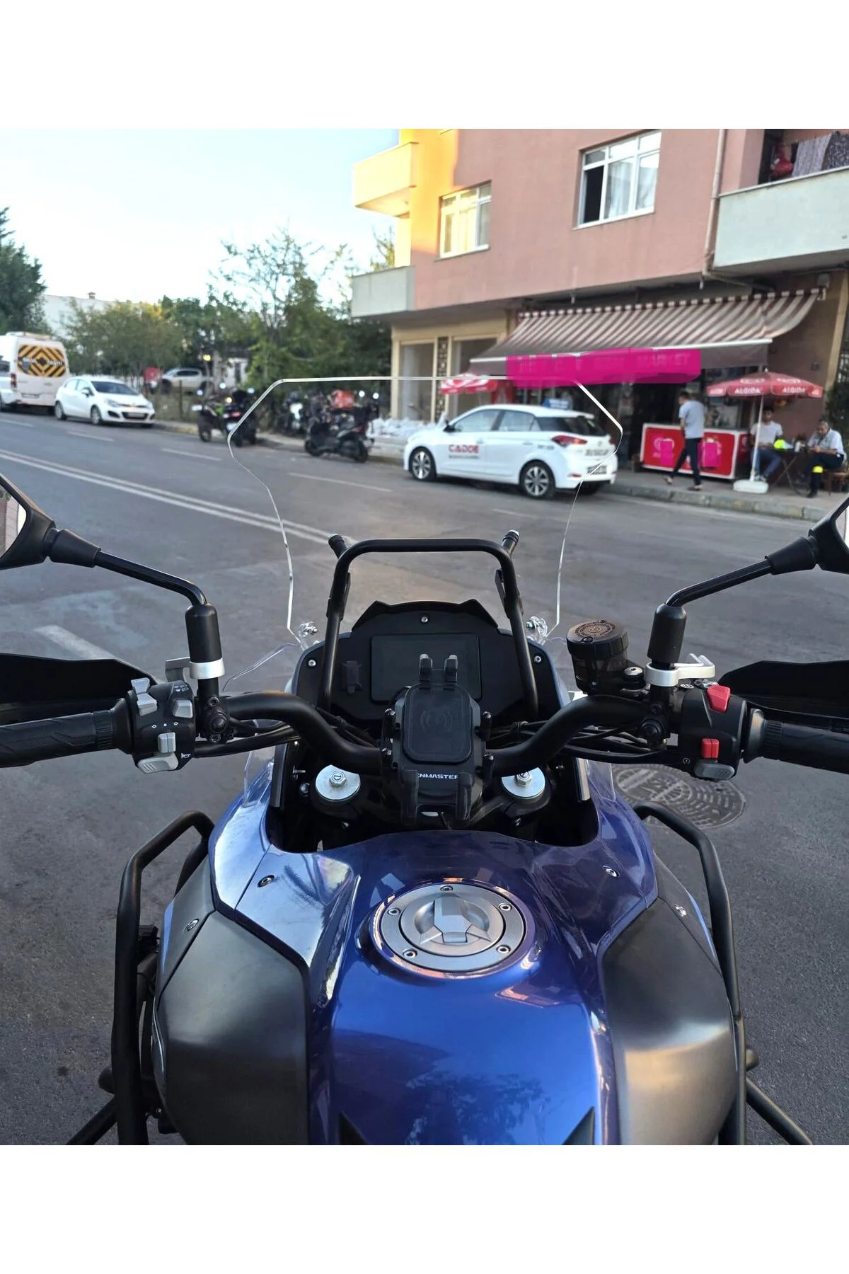 Qj SRT 600 X Ön Cam 2022-2026 Model 54cm Şeffaf Renkli 4mm