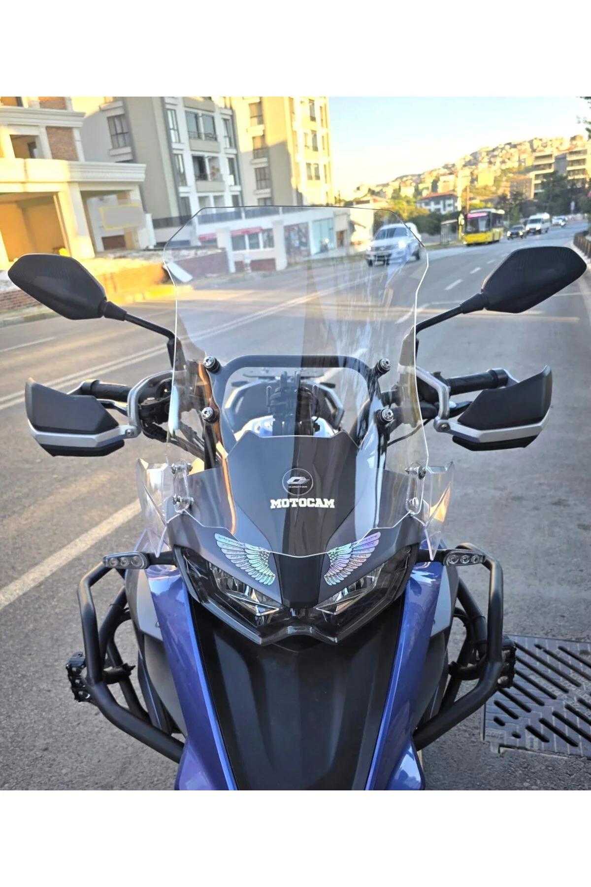 Qj SRT 700 Ön Cam 2022-2026 Model 54cm Şeffaf Renkli 4mm