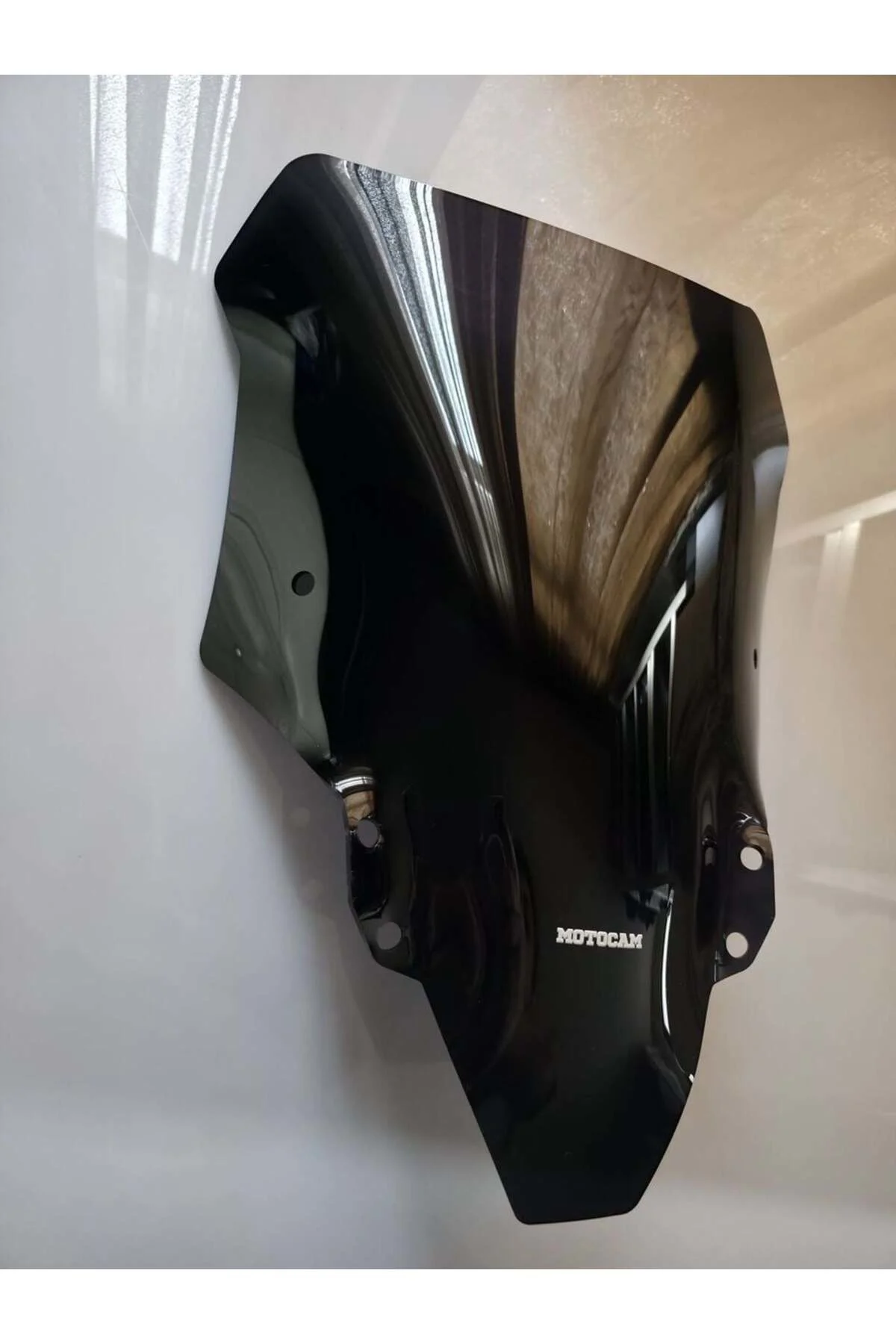 QJ SRT 900 Ön Cam 2023-2026 Model 55cm Siyah Renkli 4mm