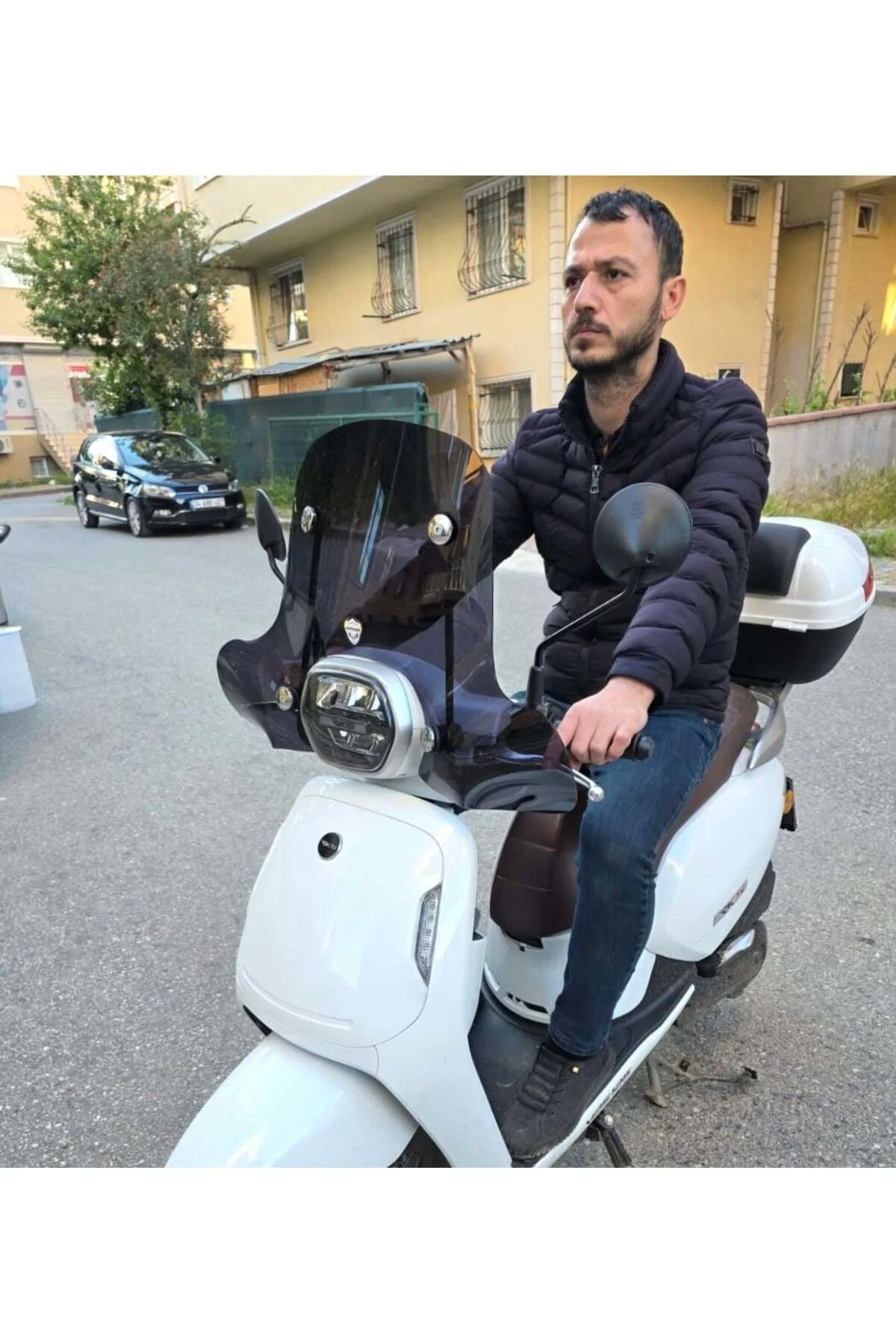 QJ VPS S 125 Ön Cam 2022-2026 Model 42cm Siyah Renkli 4mm Elcikli APARATSIZ