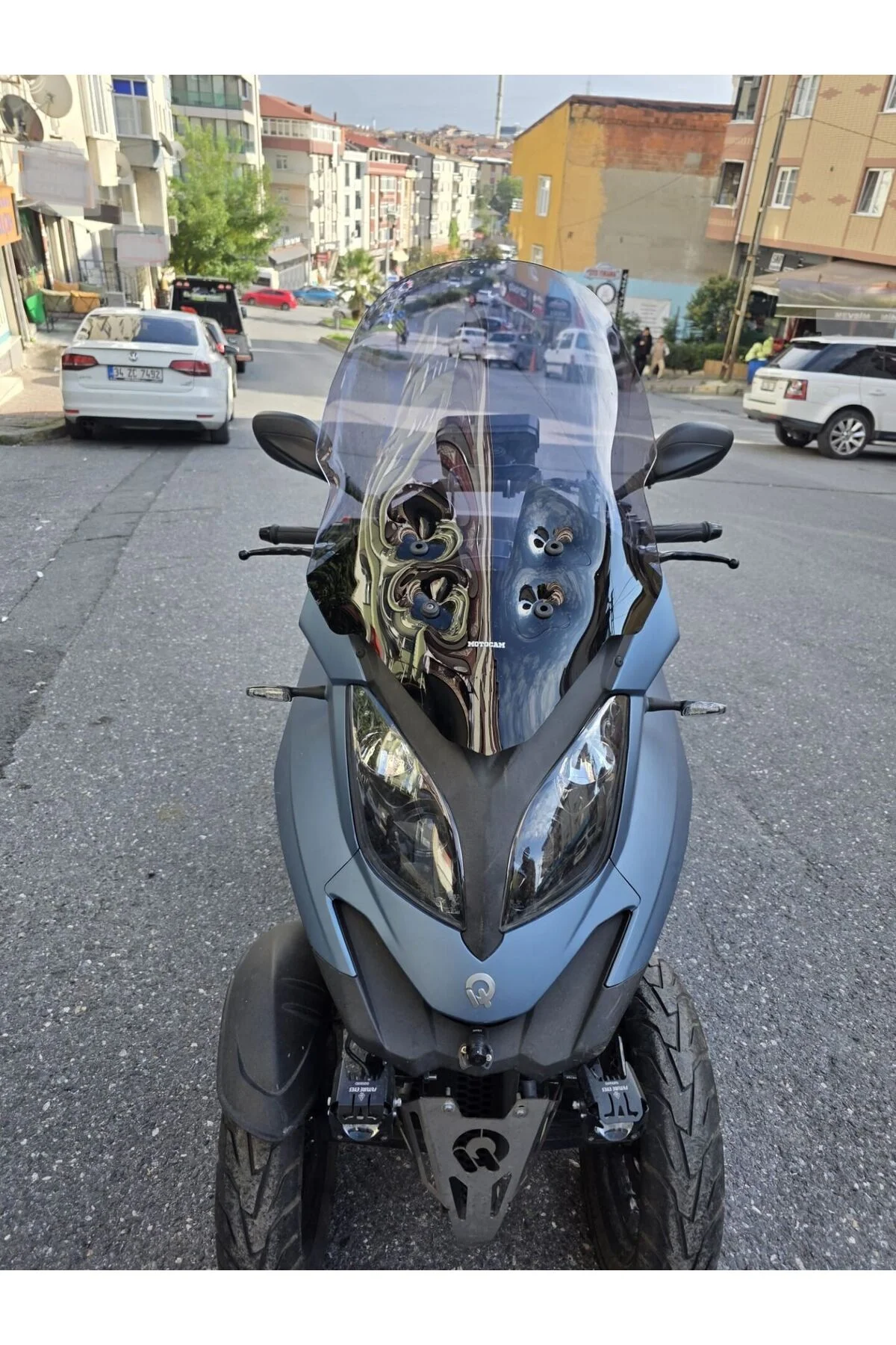 Qooder Quadro 4D Ön Cam 2019-2022 Model 65cm Füme Renkli 4mm Qooder Quadro 4D Ön Cam 2019-2022 Model 65cm Füme Renkli 4mm - Görsel 5