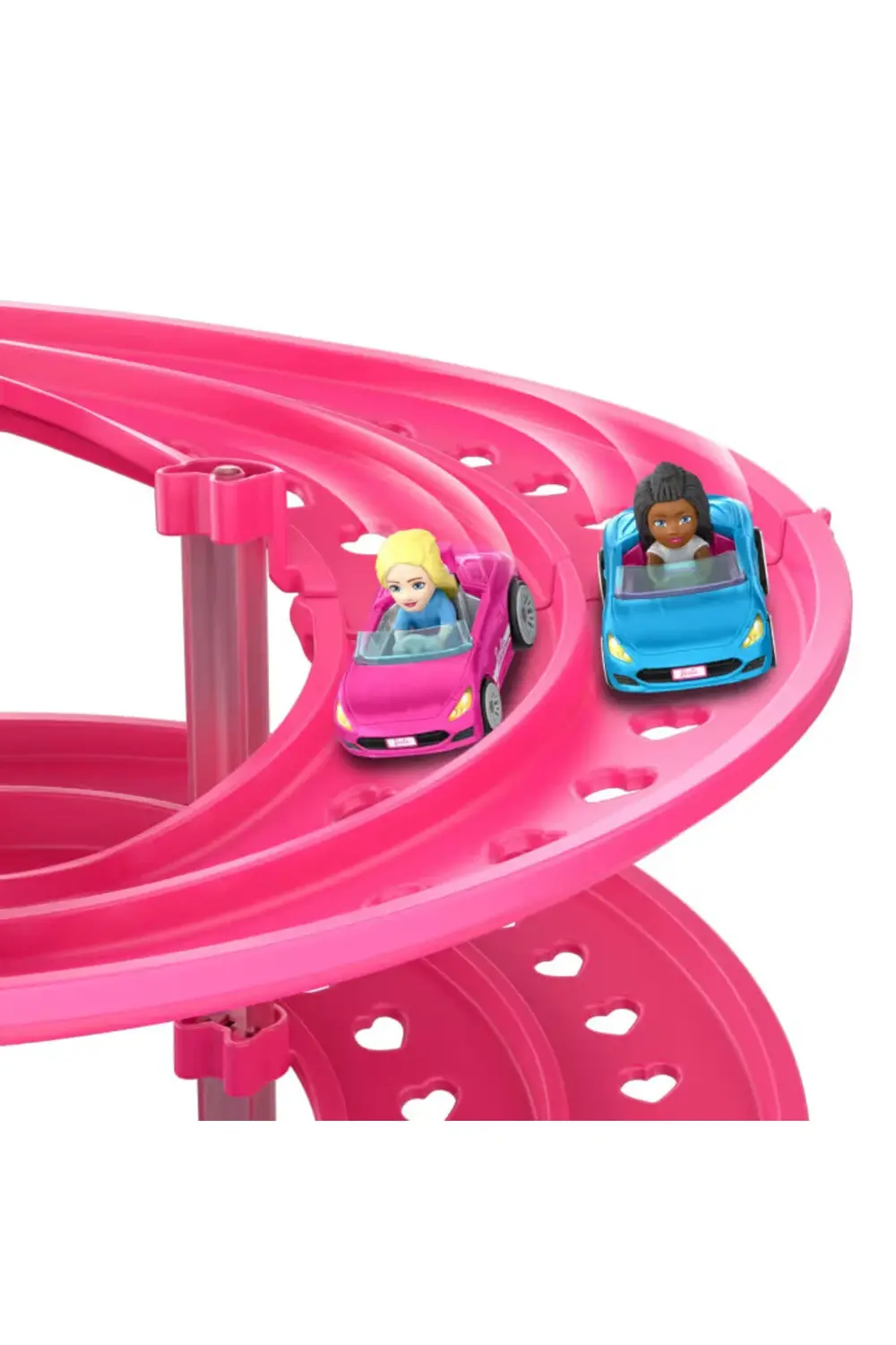 Racerverse Barbie Oyun Seti, Barbie 'Malibu' ve 'Brooklyn' ile oy