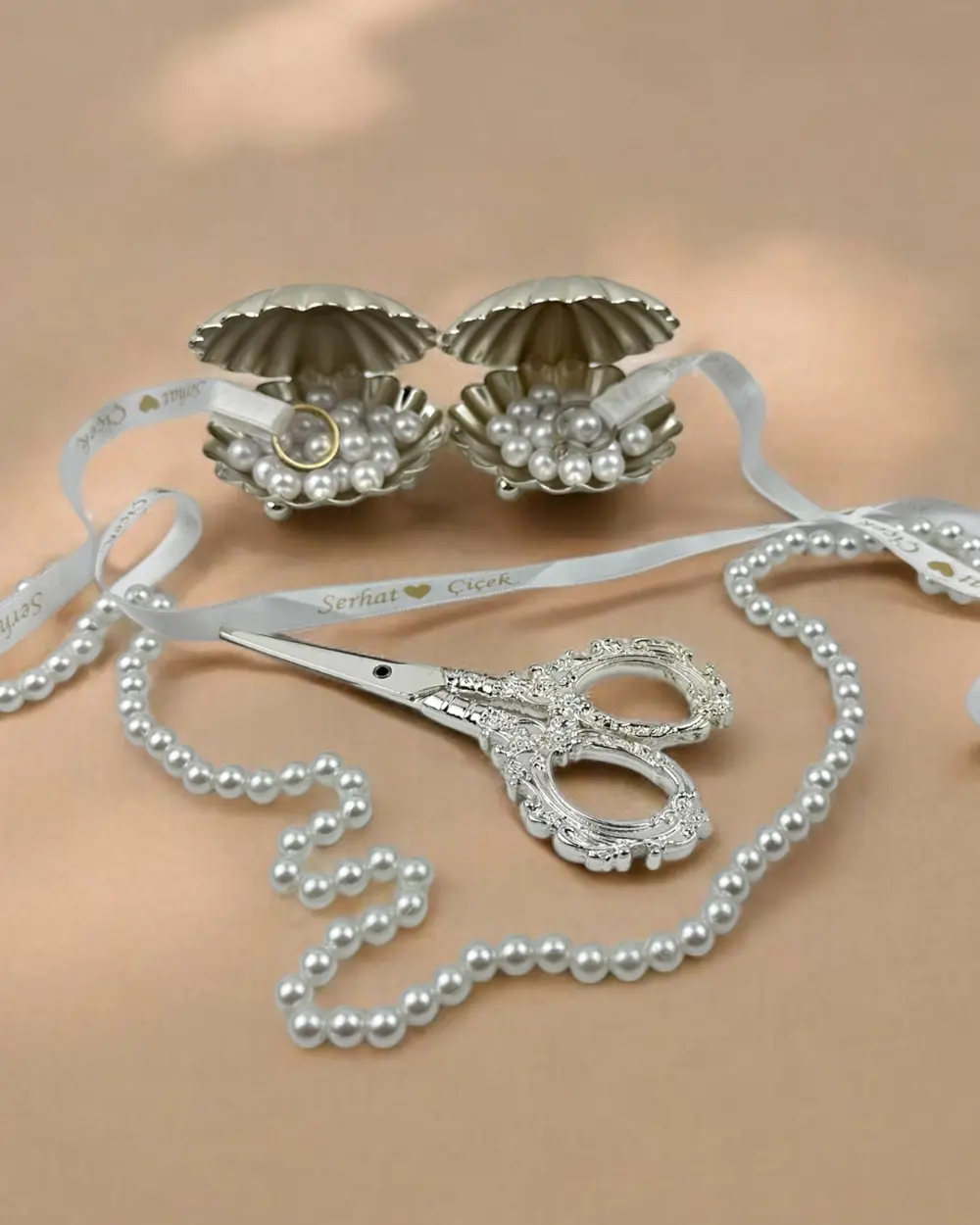 Radia İstidye Yüzüklük ve Söz Makası Seti Radia İstidye Yüzüklük ve Söz Makası Seti