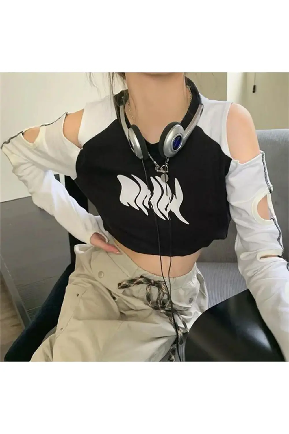 Raglan Cut Out Kol Detay Yarım Tshirt