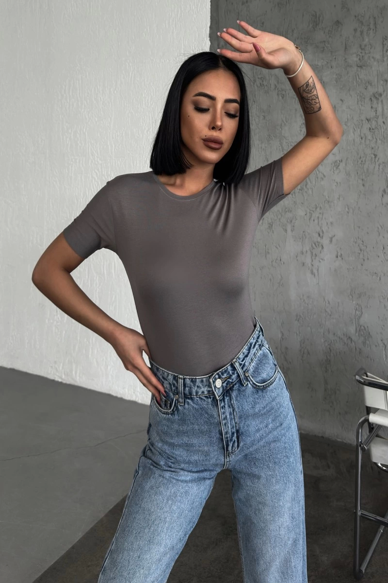 Rahat Ve Şık Kısa Kollu Bisiklet Yaka Likralı Viskon Penye Body F