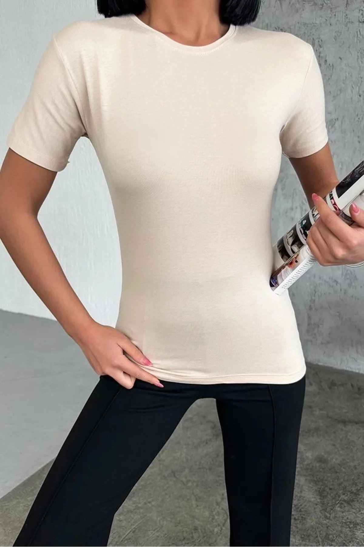 Rahat Ve Şık Kısa Kollu Bisiklet Yaka Likralı Viskon Penye Body B