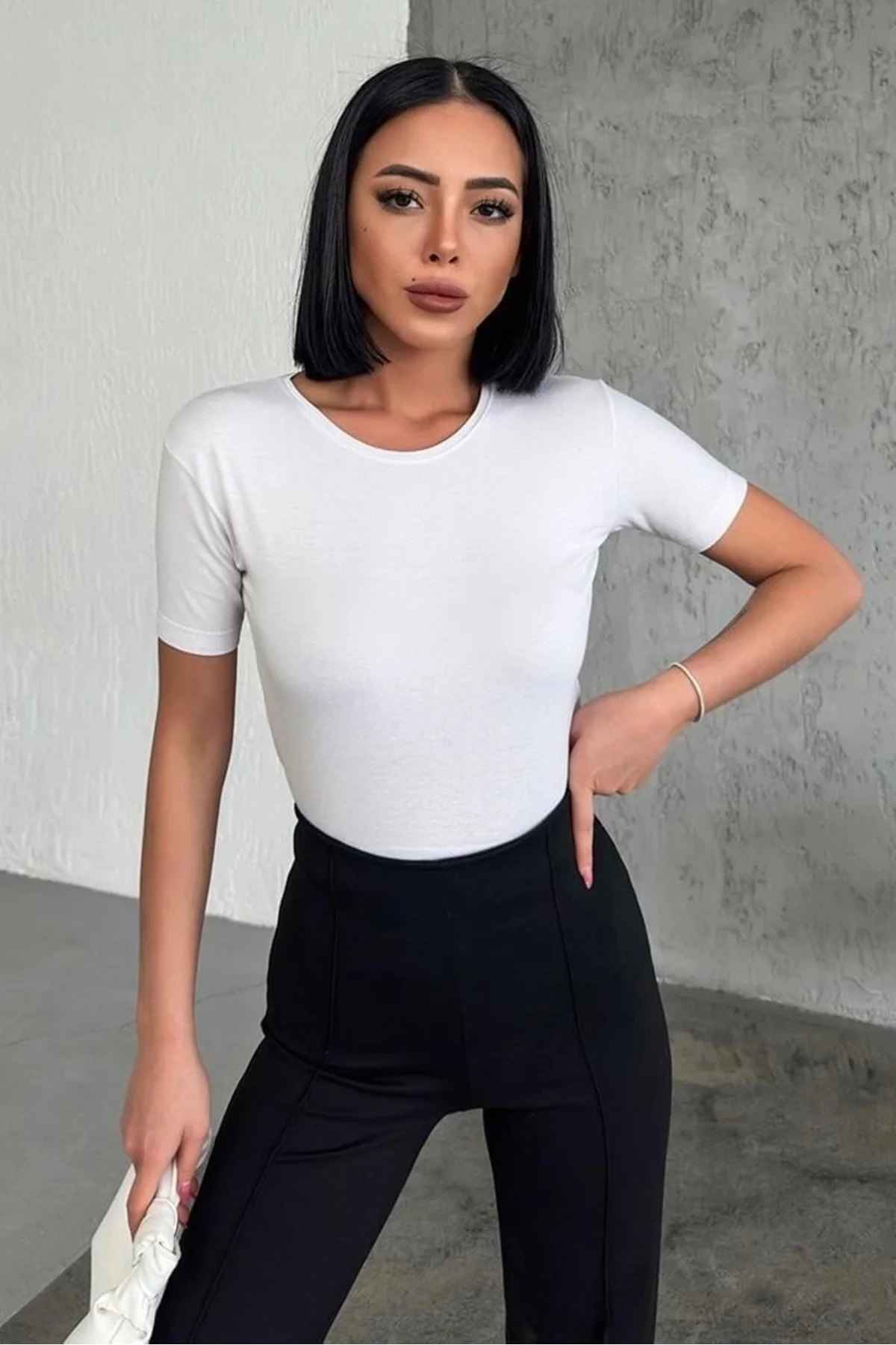 Rahat Ve Şık Kısa Kollu Bisiklet Yaka Likralı Viskon Penye Body B