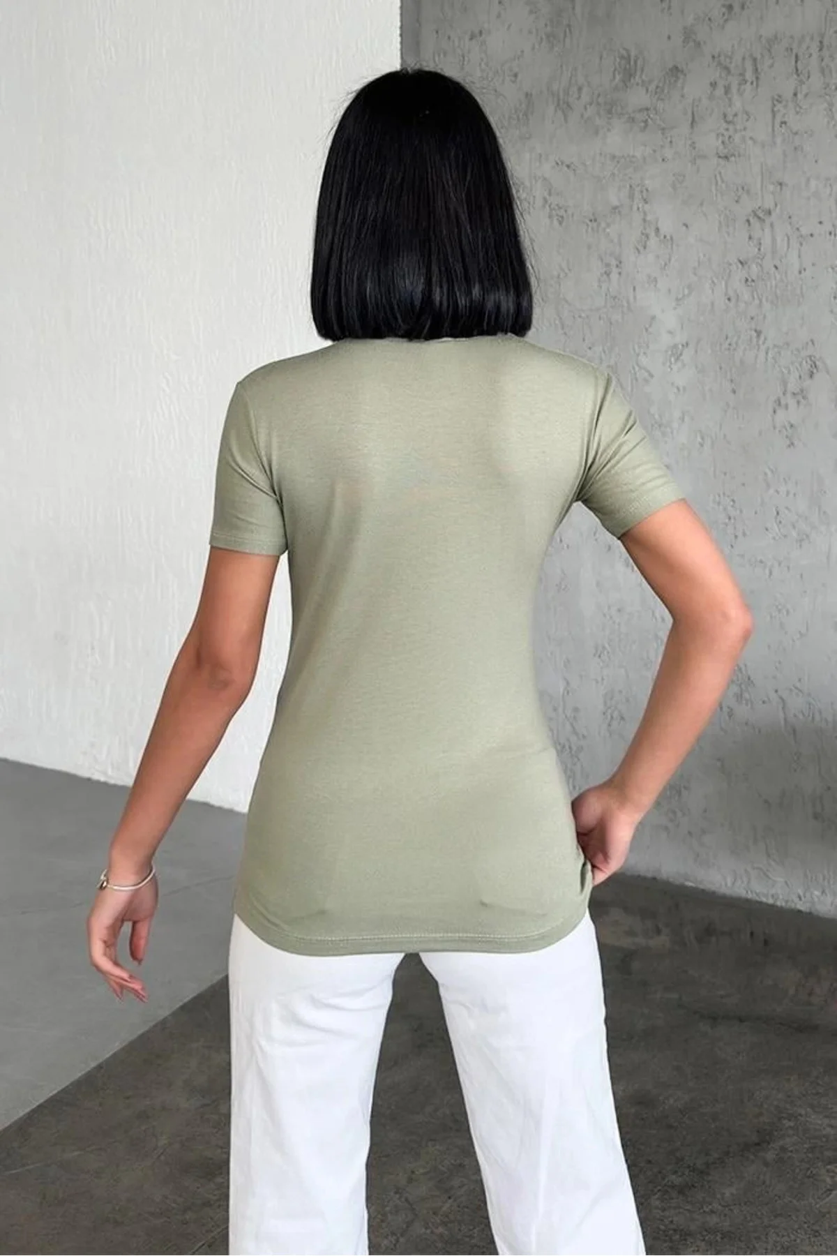 Rahat Ve Şık Kısa Kollu Bisiklet Yaka Likralı Viskon Penye Body H