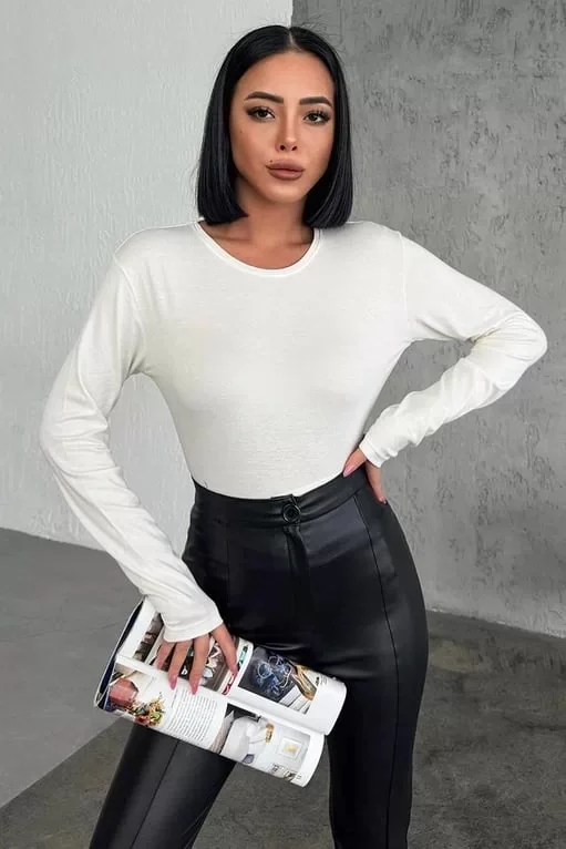 Rahat Ve Şık Uzun Kollu Bisiklet Yaka Likralı Viskon Penye Body Ekru ( Lisinya )