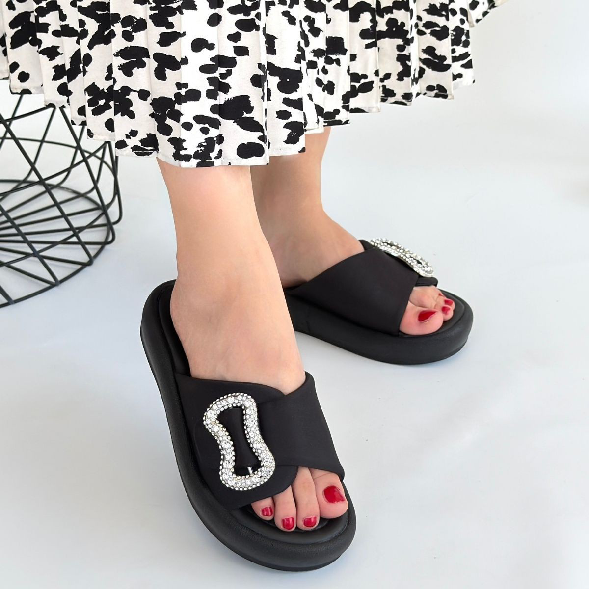 Rale Siyah Streç Tokalı Terlik