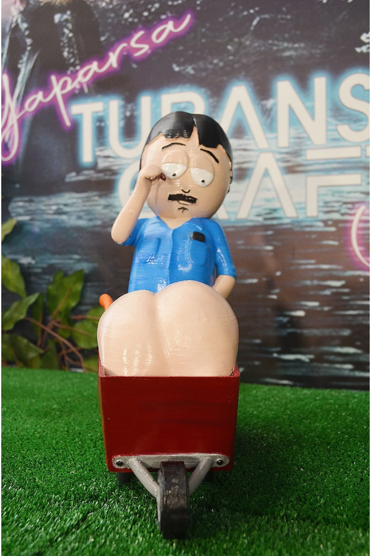 Randy Marsh South Park Big Balls Boyalı Figür 27 CM (DEV BOY)