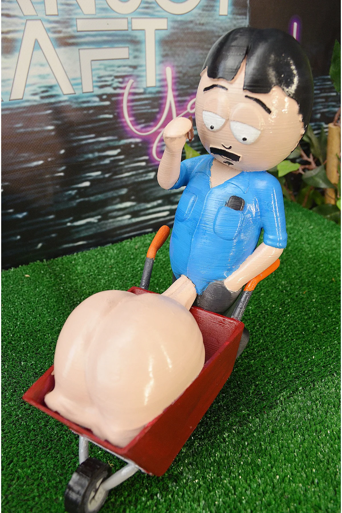 Randy Marsh South Park Big Balls Boyalı Figür 27 CM (DEV BOY)
