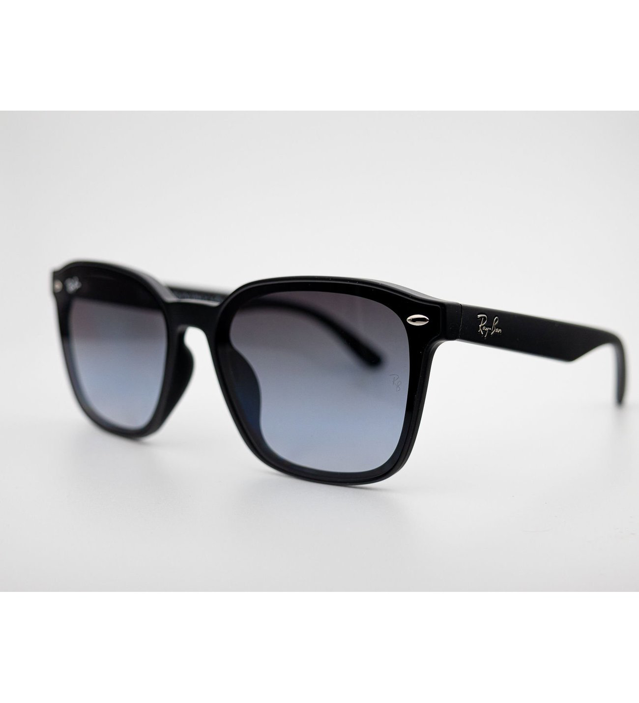 Ray-Ban RB 4392 601 S/8G 66-17 Unisex Güneş Gözlüğü