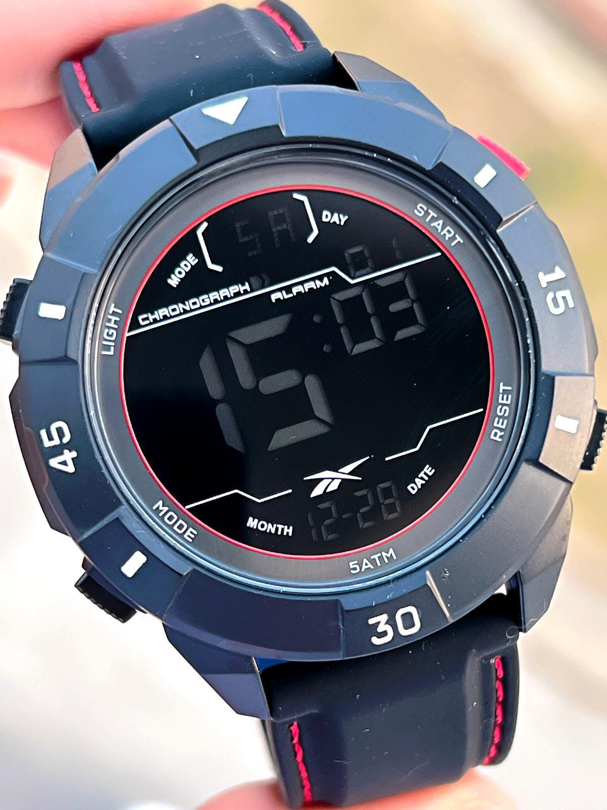 Reebok Silikon Kordon 50 Mt Suya Dayanıklı Dijital Seri Büyük Kas