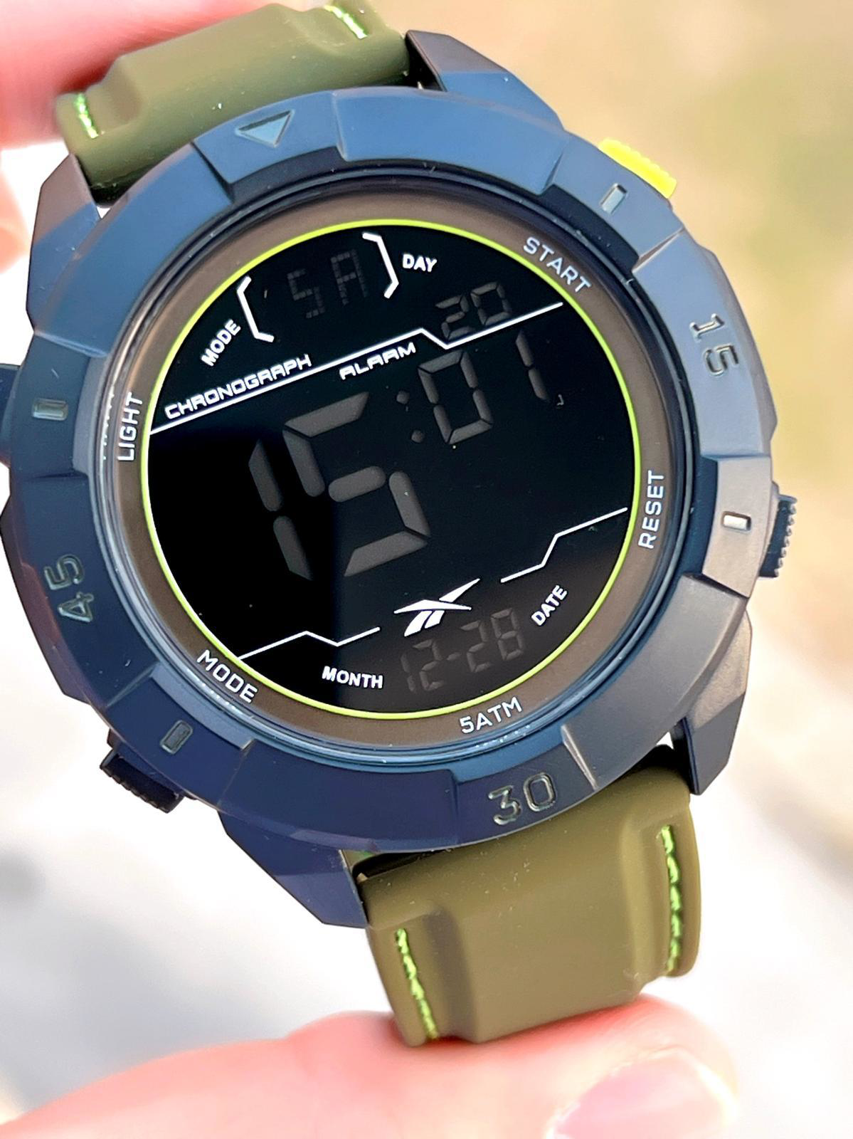 Reebok Silikon Kordon 50 Mt Suya Dayanıklı Dijital Seri Büyük Kas