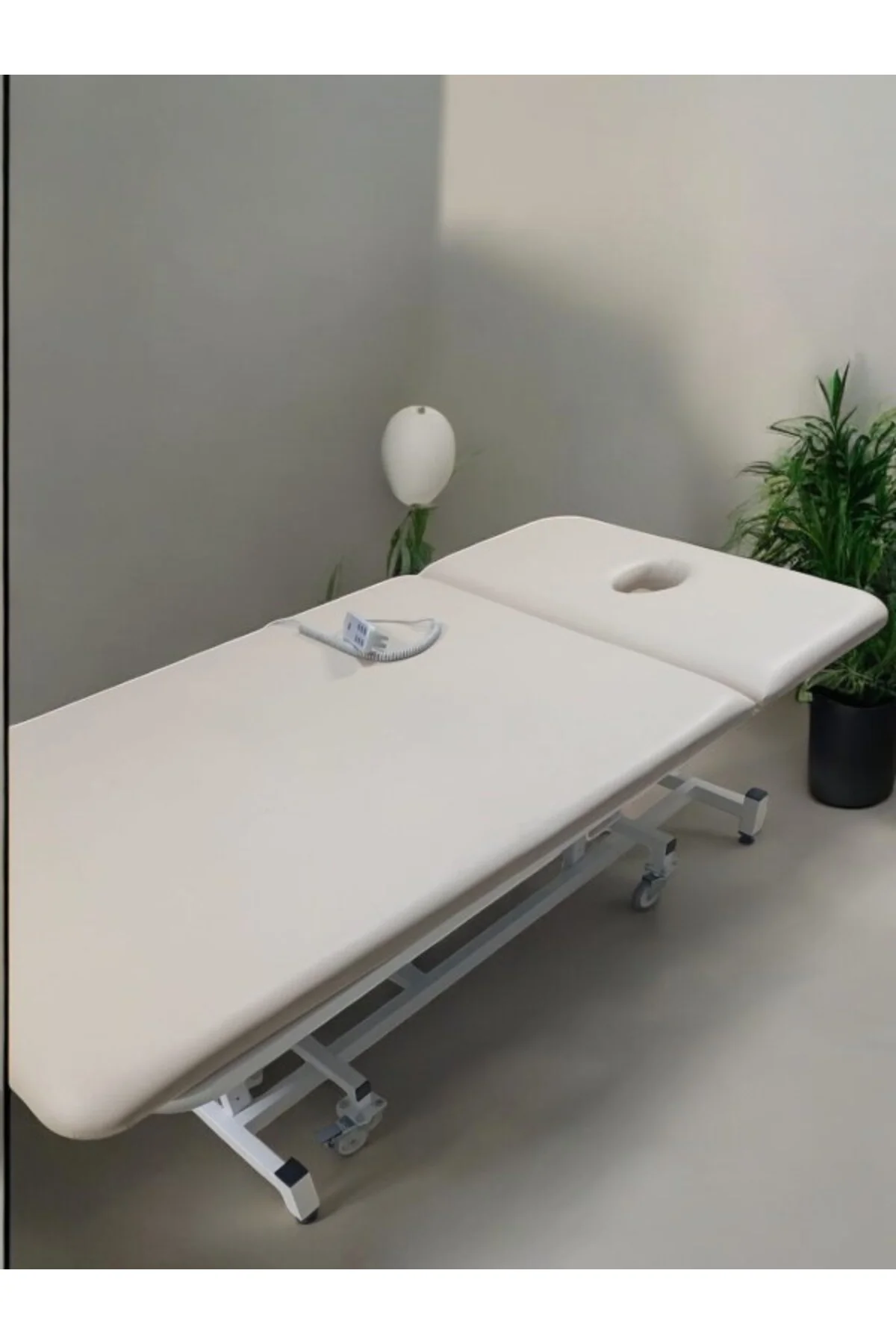 Rehabilitasyon Yatağı Tek Motorlu Başlıklı 100x190 Cm Rehabilitasyon Yatağı Tek Motorlu Başlıklı 100x190 Cm