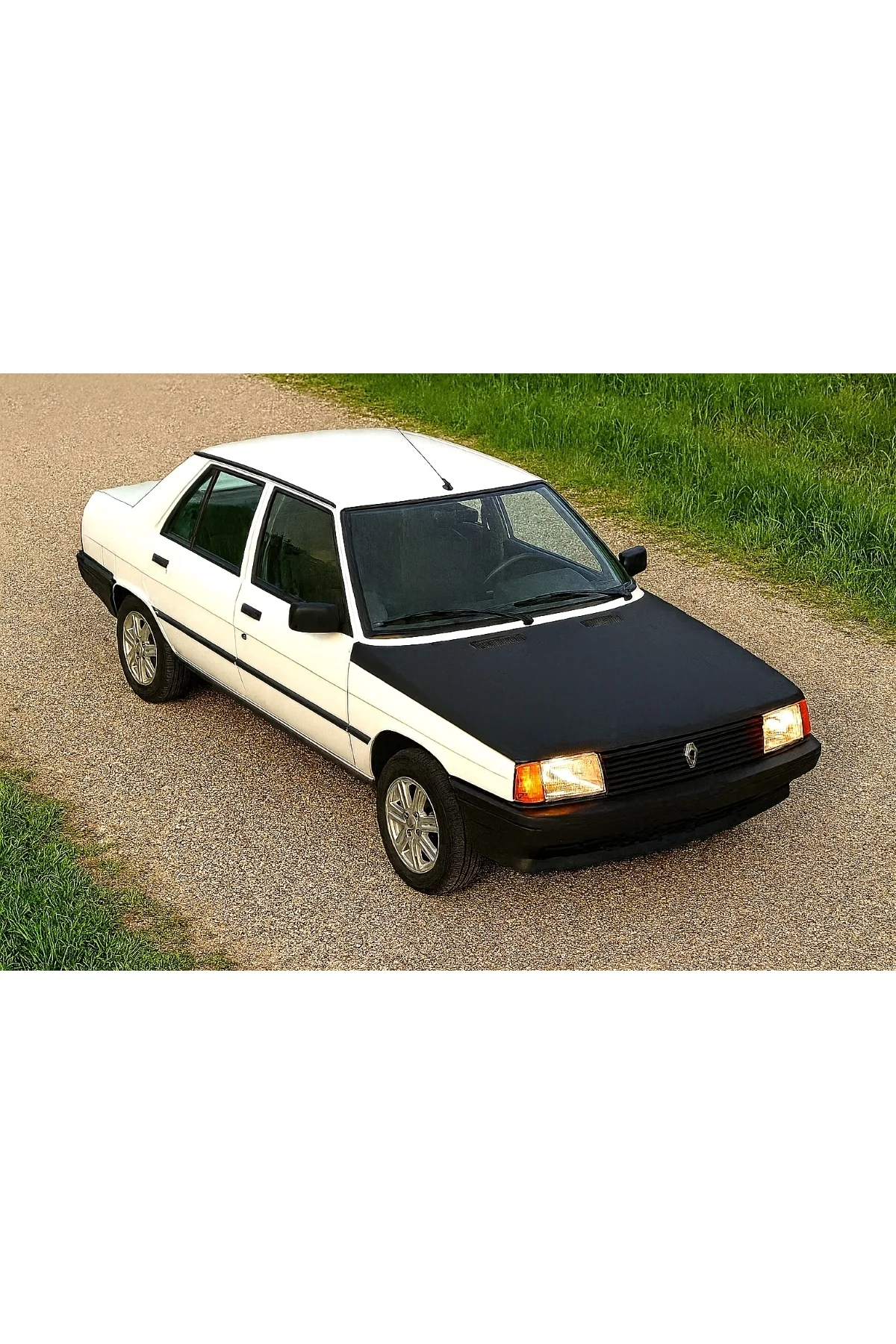 Renault 9 Ön Kaput Koruma Maskesi – Siyah Suni Deri – Araca Özel Tasarım - Görsel 4