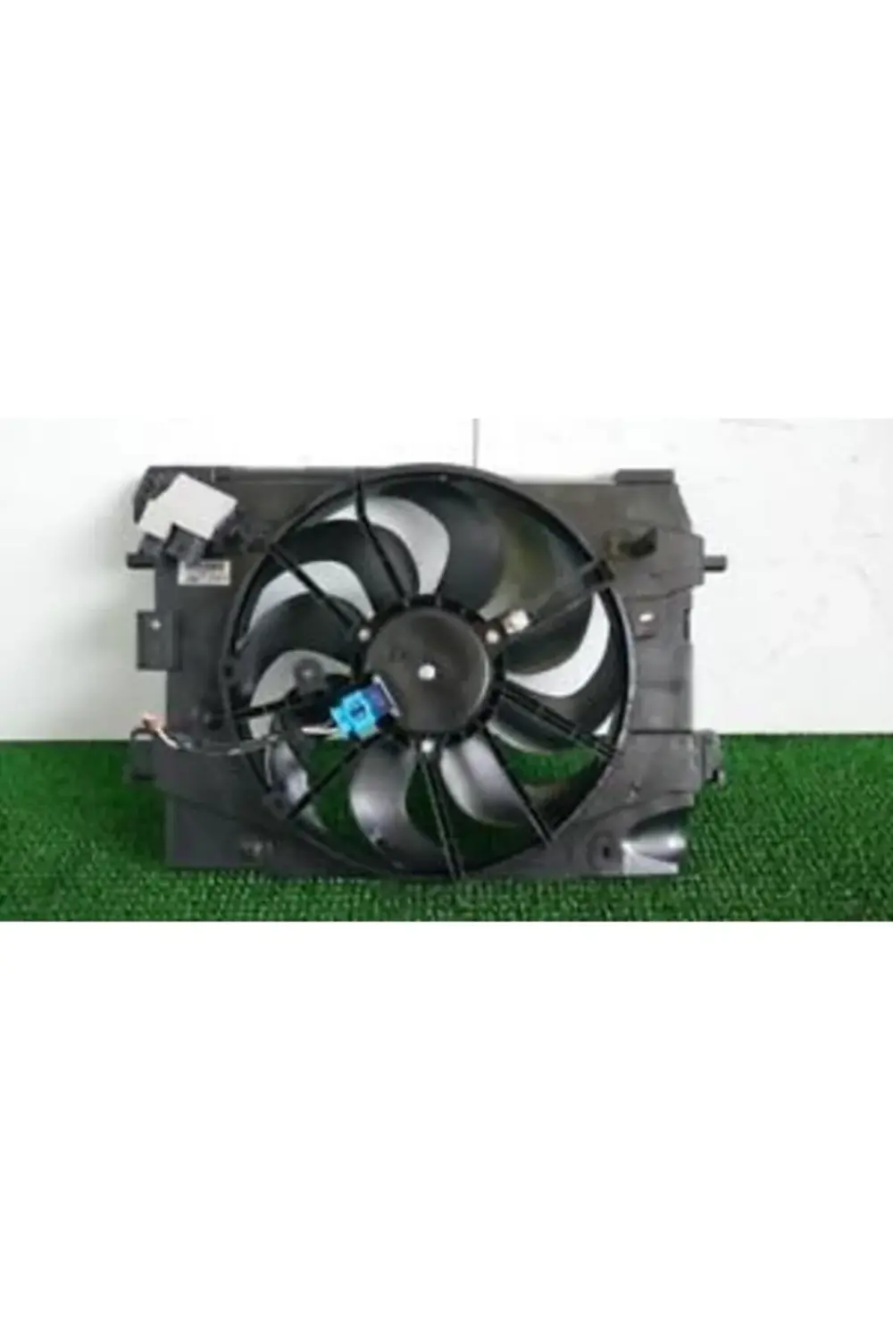 Renault Clio Iv (4)/ Dacia Duster Uyumlu Fan Motoru