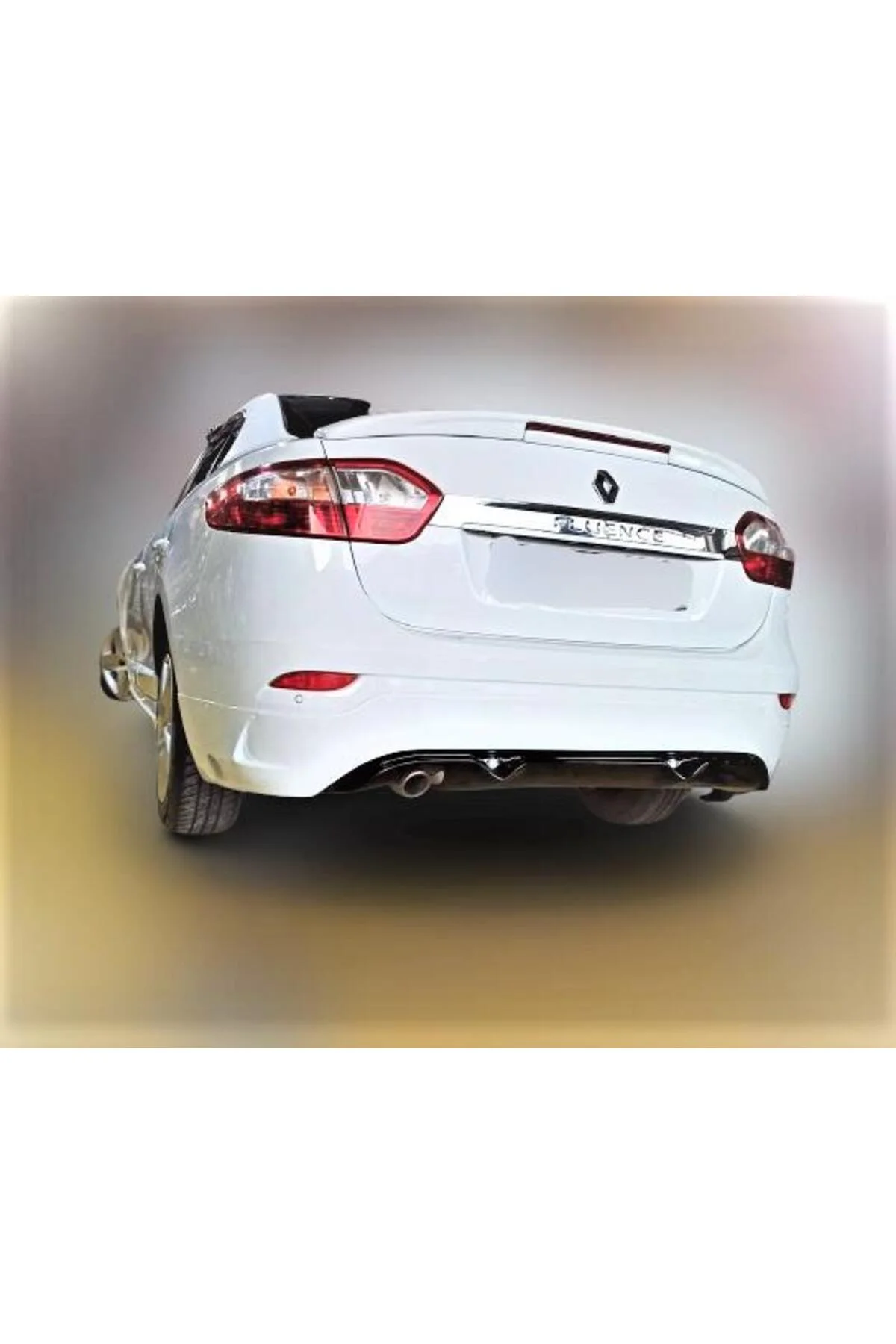 RENAULT FLUENCE ASTARLI DİFÜZÖRLÜ ARKA KARLIK