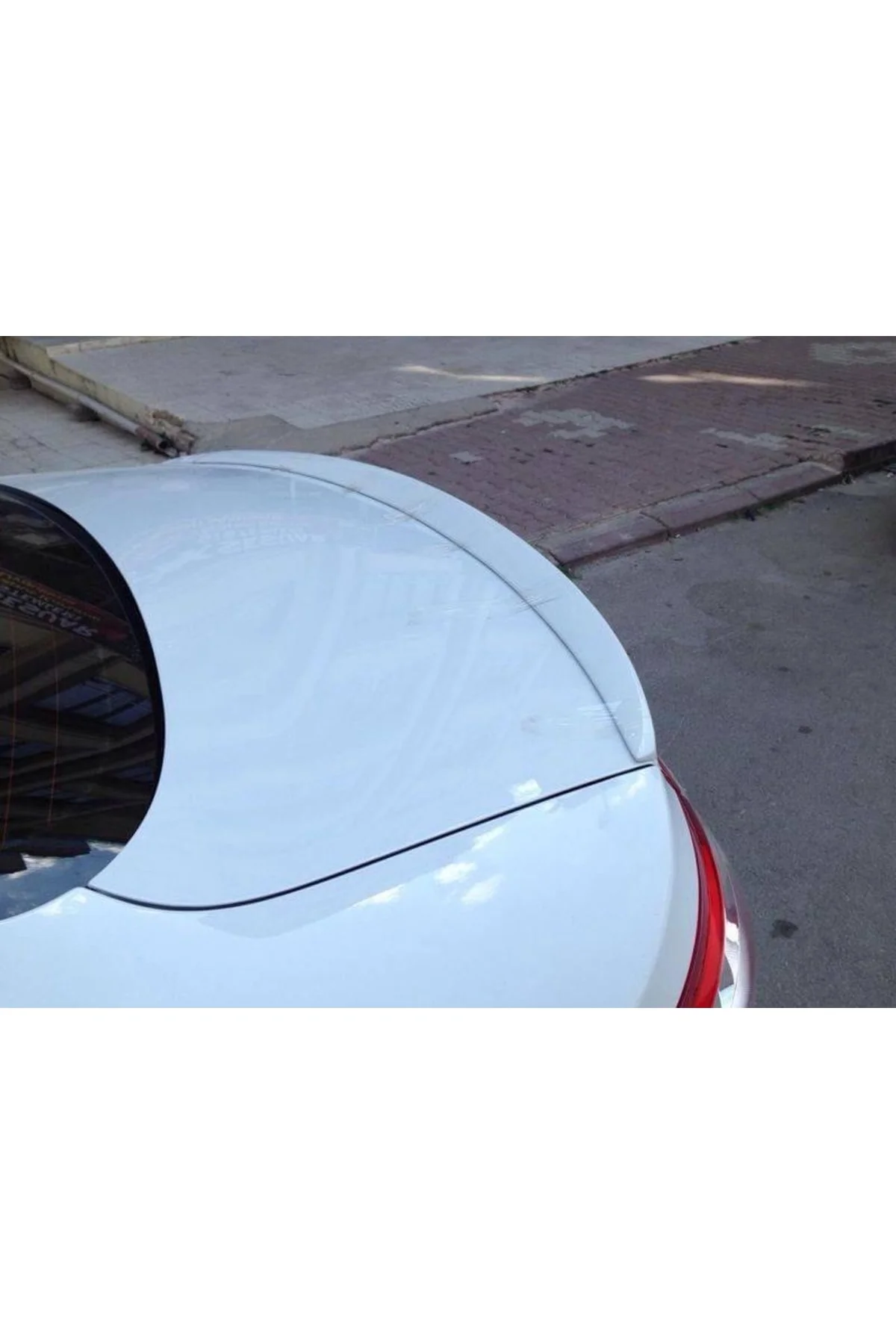 Renault Fluence Beyaz Spoyler (sry)