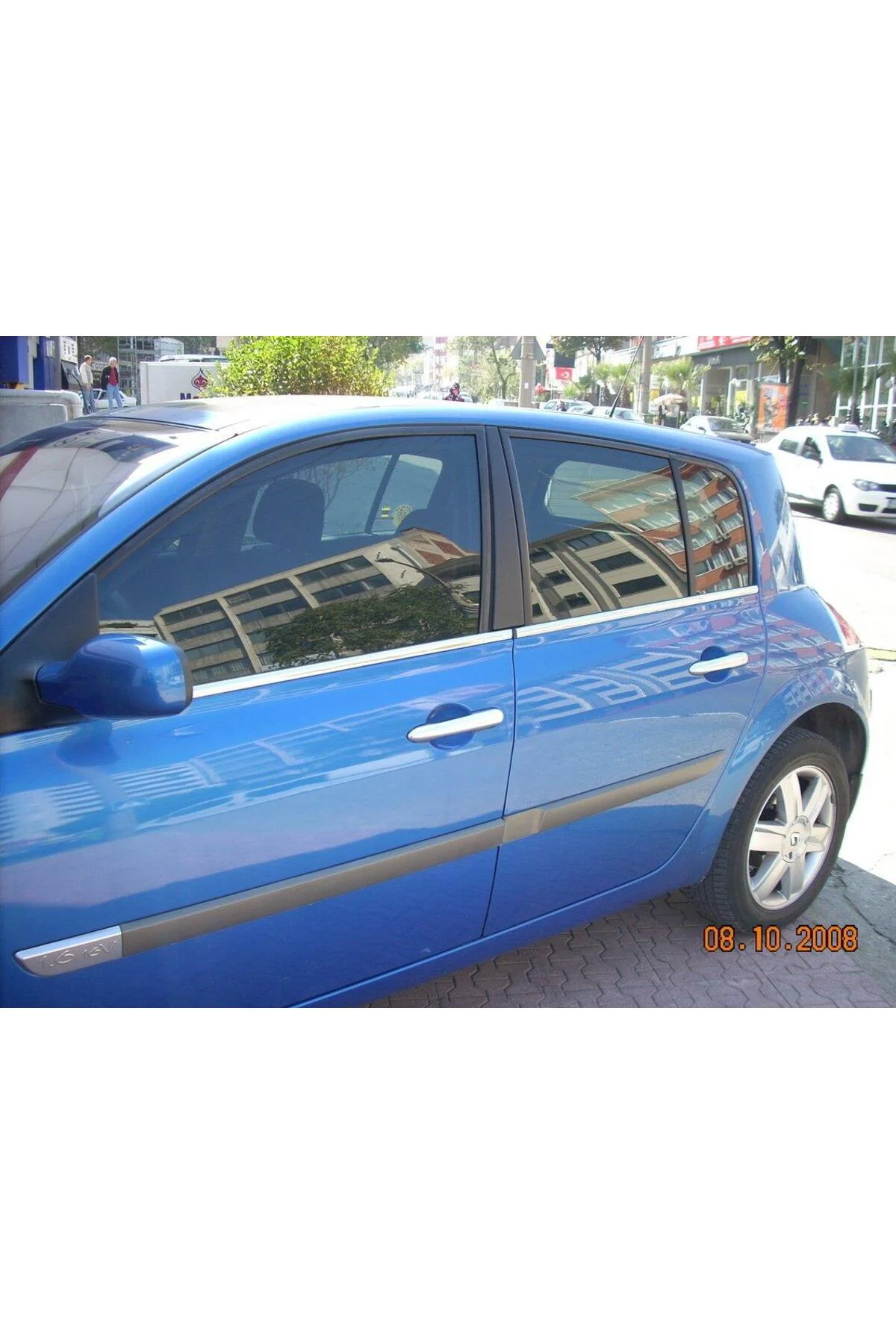 Renault Megane 2 2004-2010 Sedan Cam Çıtası
