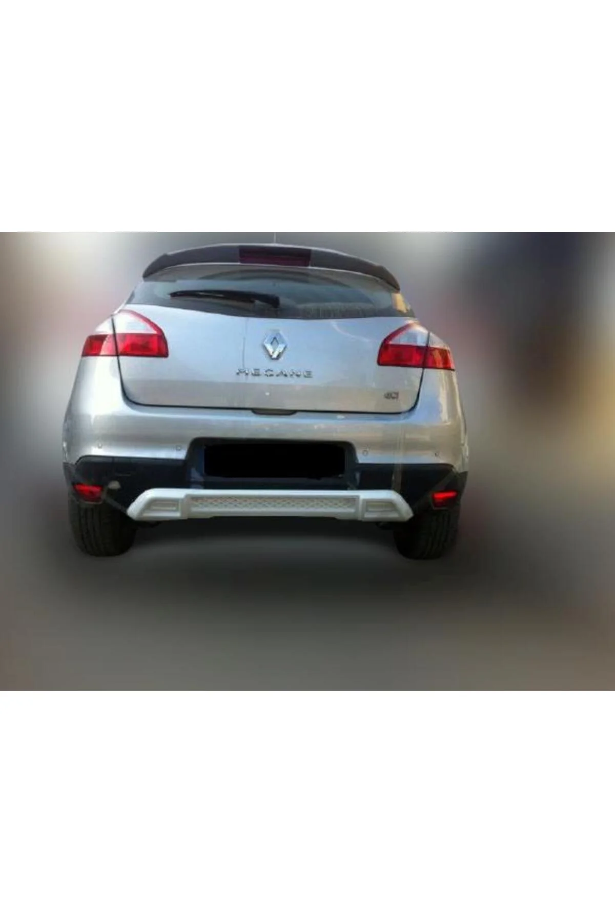 RENAULT MEGANE 3 HB 2009-2012 ASTARLI KÜÇÜK DİFÜZÖR