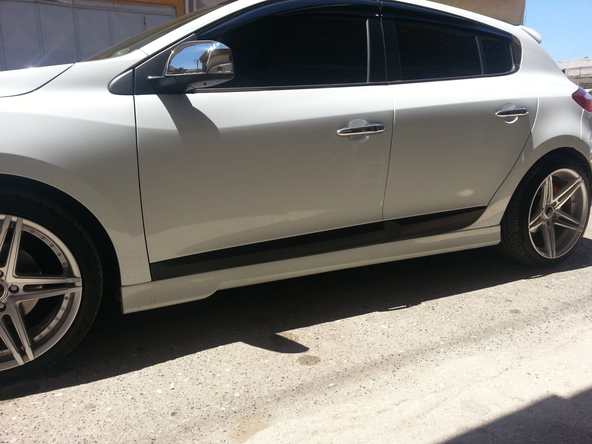 Renault Megane Uyumlu 3 Hatchback Yan Marşpiyel 2009-2015 Model A