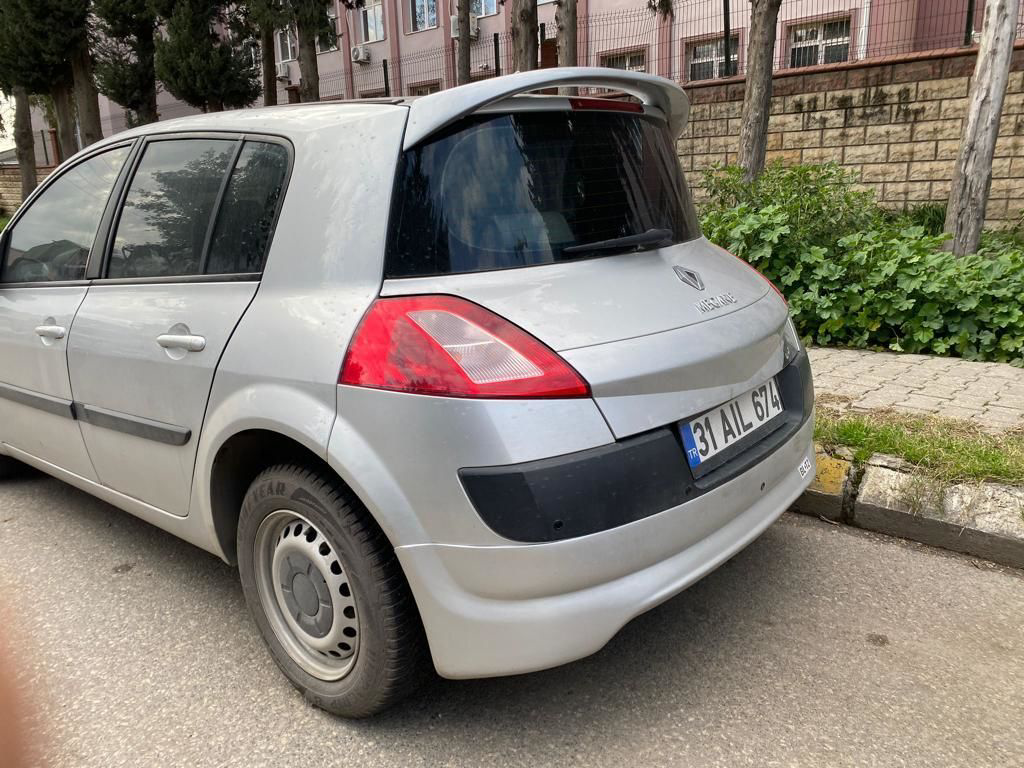 Renault Megane Uyumlu 2 Hatchback Spoiler Renault Megane Uyumlu 2 Hatchback Spoiler