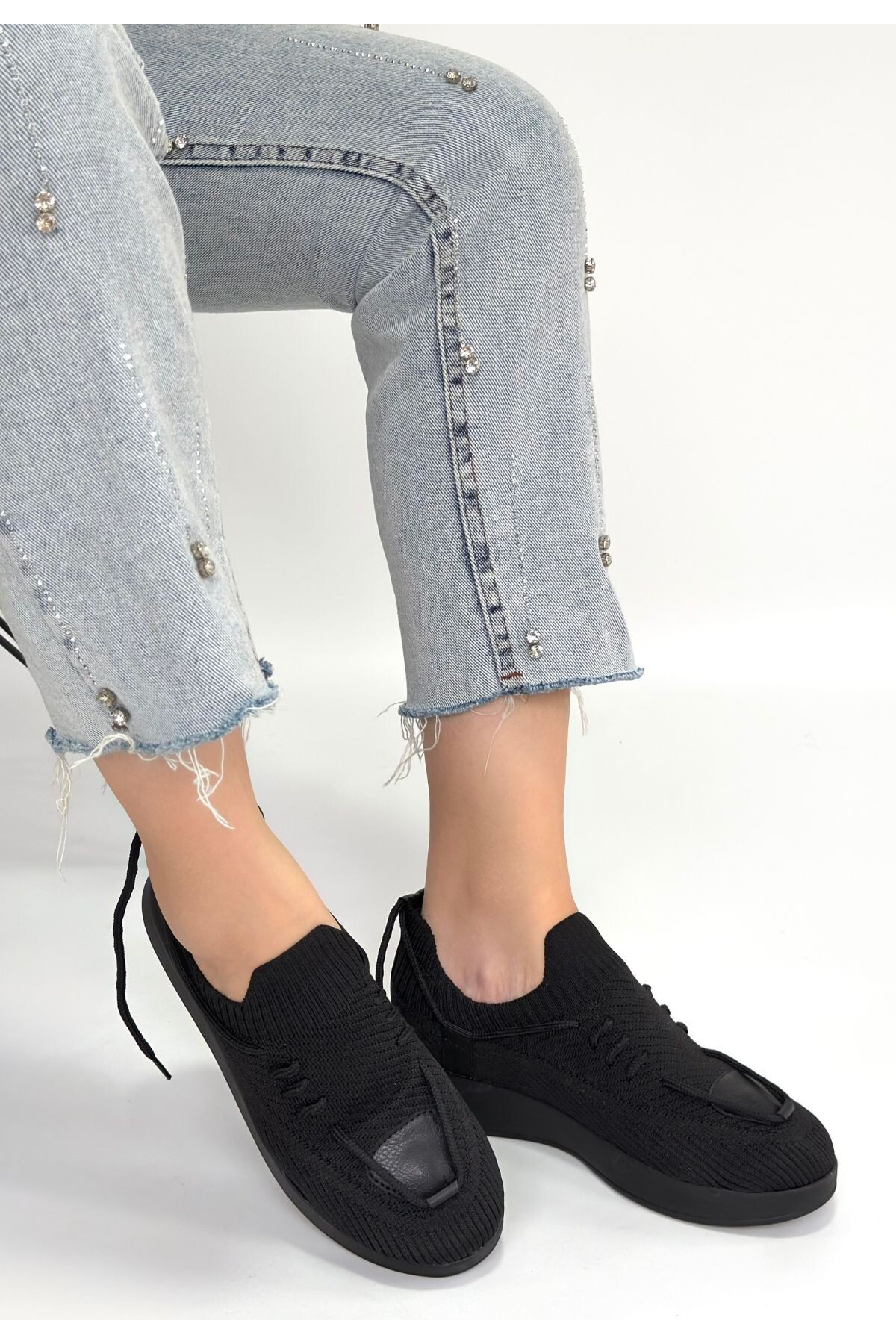 Renji Siyah Triko Bağcıklı Spor Ayakkabı - Lisinya