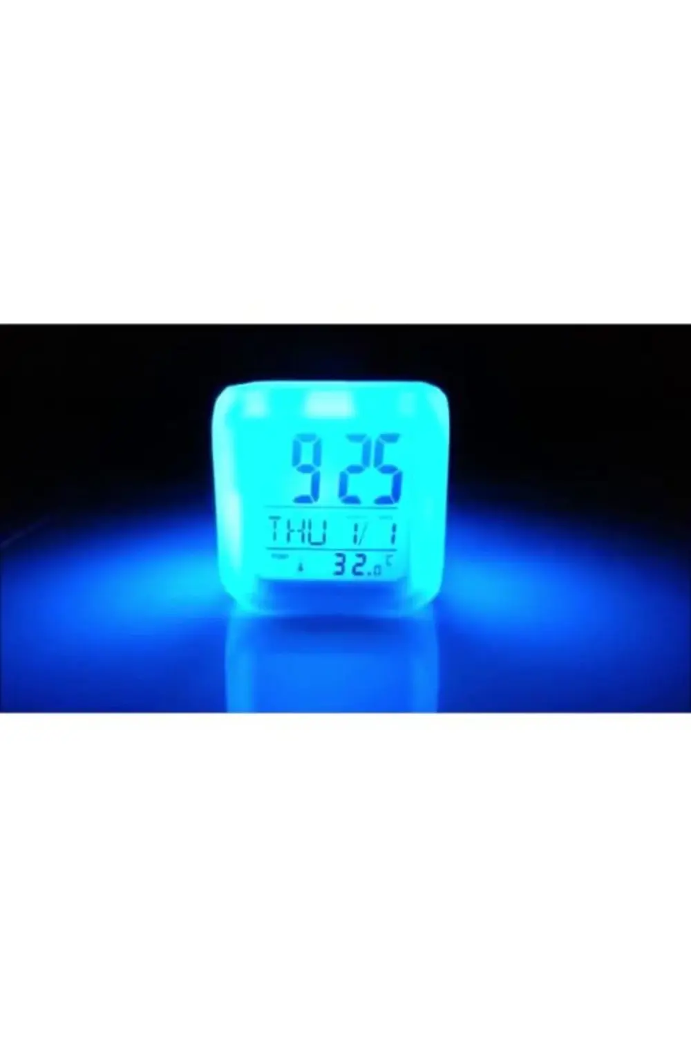 Renk Değiştiren Küp Saat