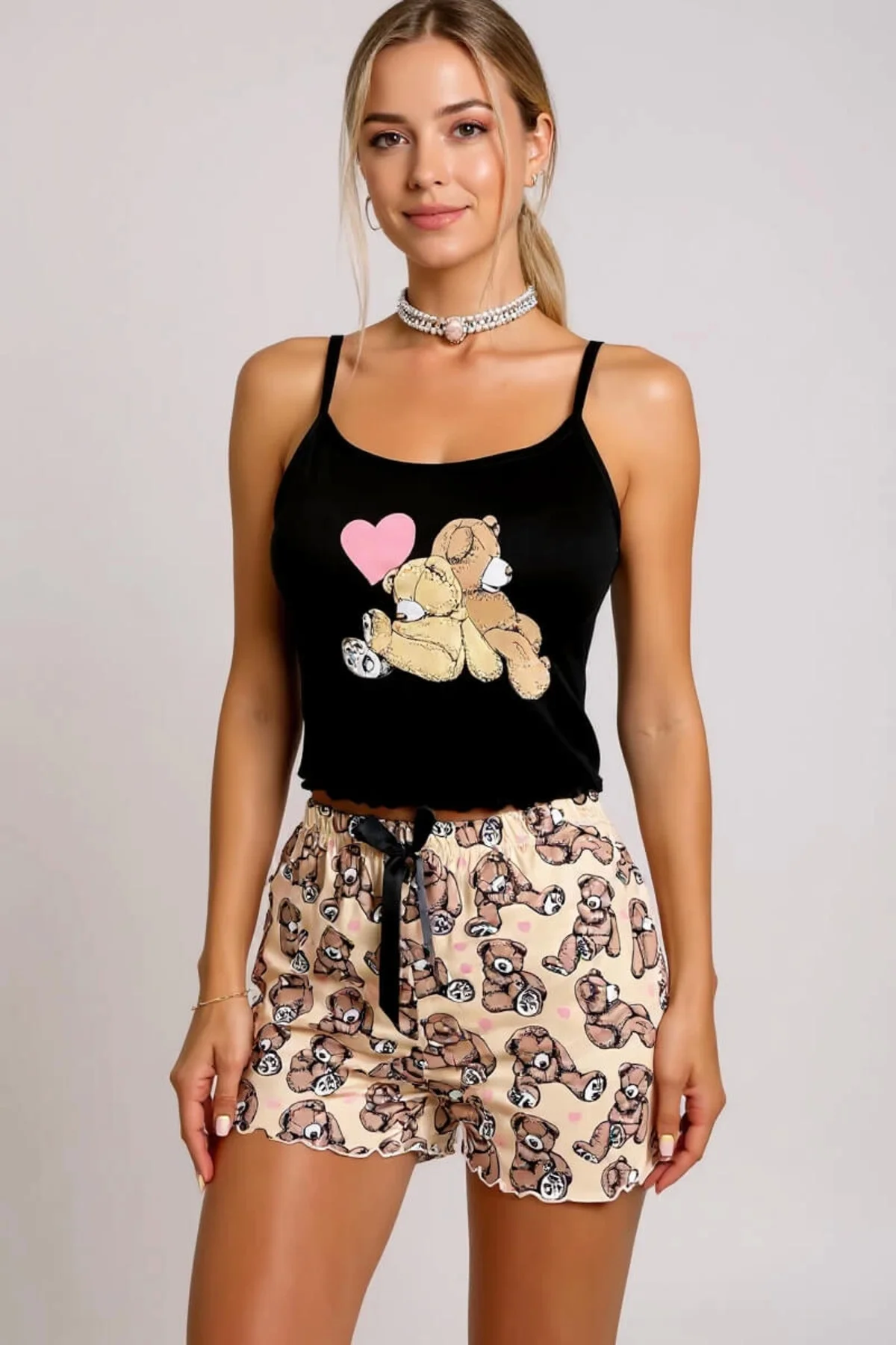 Renkli Ayıcık Desenli Askılı Şortlu Kadın Pijama Takımı Renkli Ayıcık Desenli Askılı Şortlu Kadın Pijama Takımı - Görsel 3