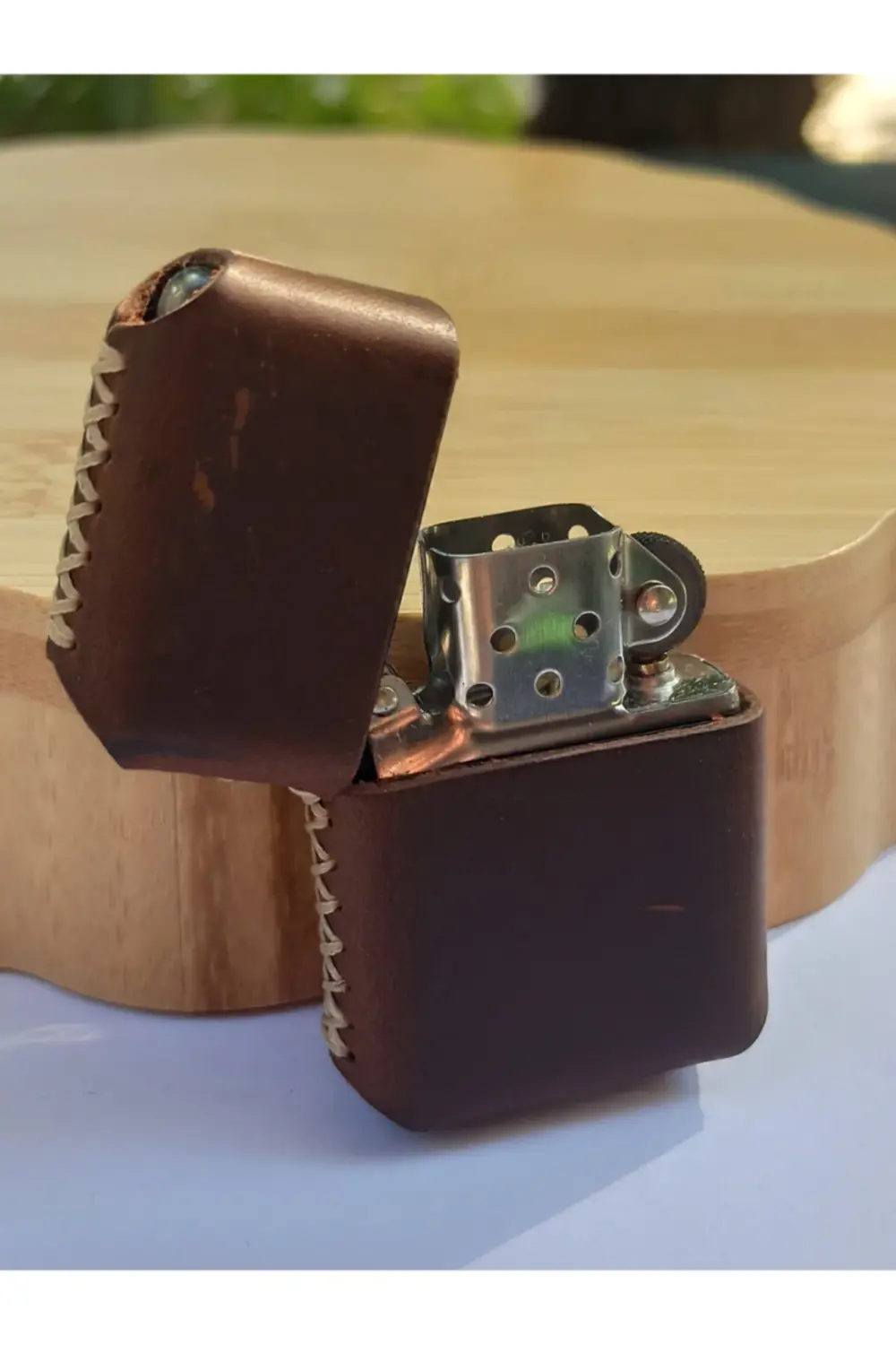 Renkli Gerçek Deri Kılıflı Özel Tasarım Benzinli Çakmak