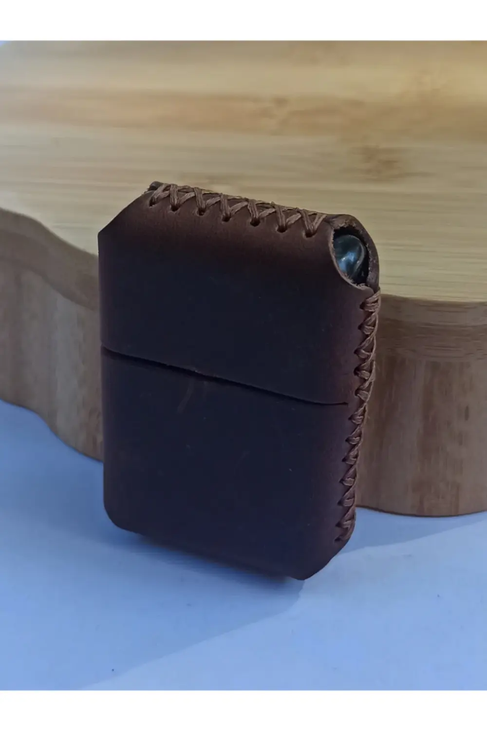 Renkli Gerçek Deri Kılıflı Özel Tasarım Benzinli Çakmak