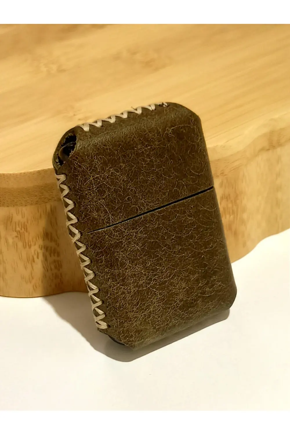 Renkli Gerçek Deri Kılıflı Özel Tasarım Benzinli Çakmak