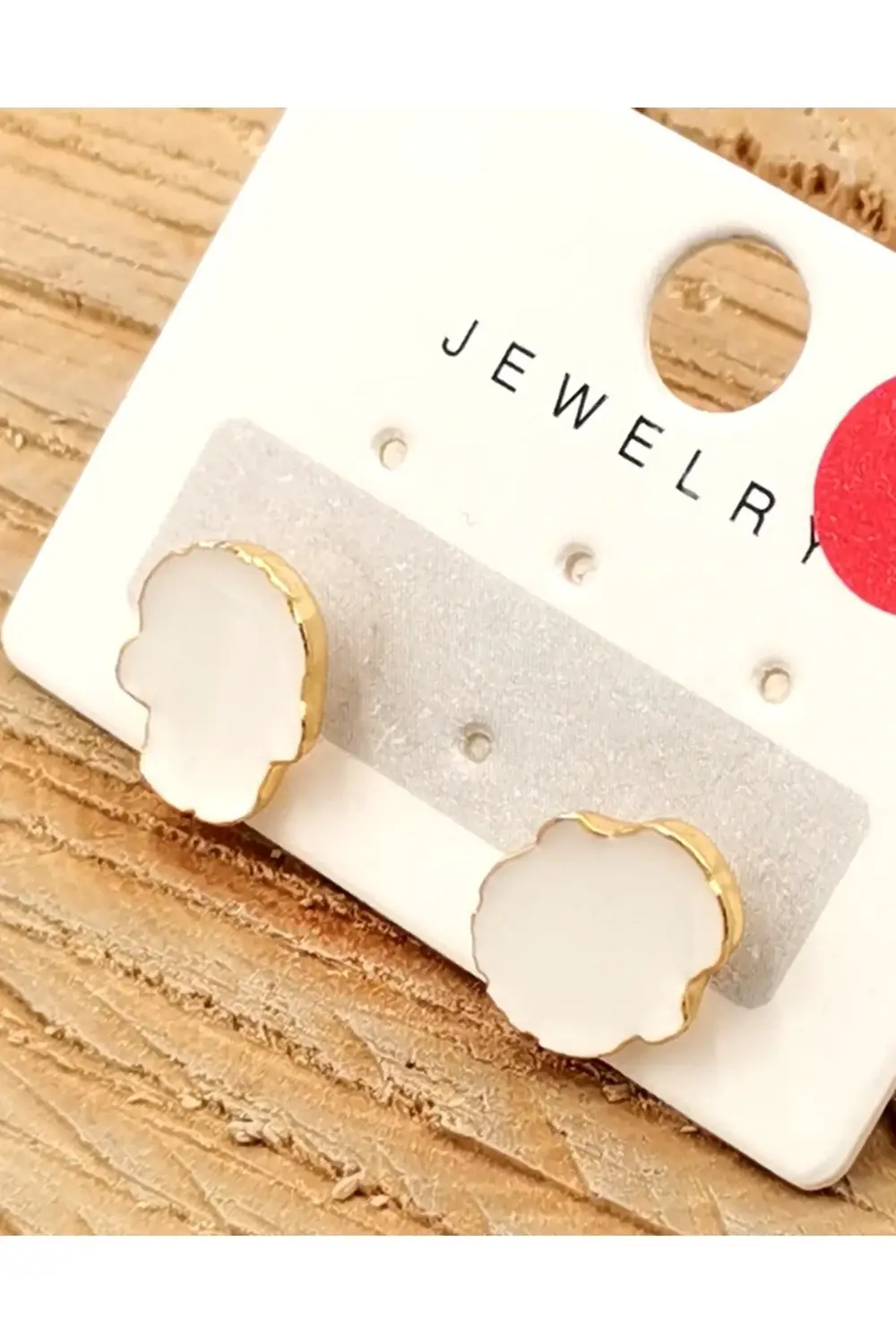 Renkli Kararmaz Beyaz Figürlü Lüks Küpe