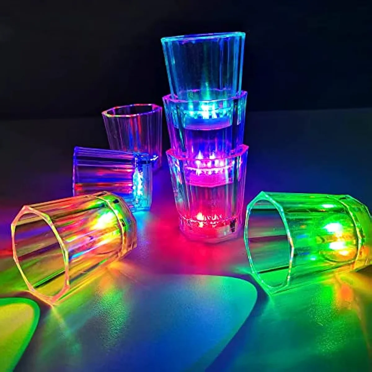 Renkli LED Işıklı Fiber Optik Bardak 5,5 x 5,5 cm – Parti ve Düğün İçin Glow Bardak