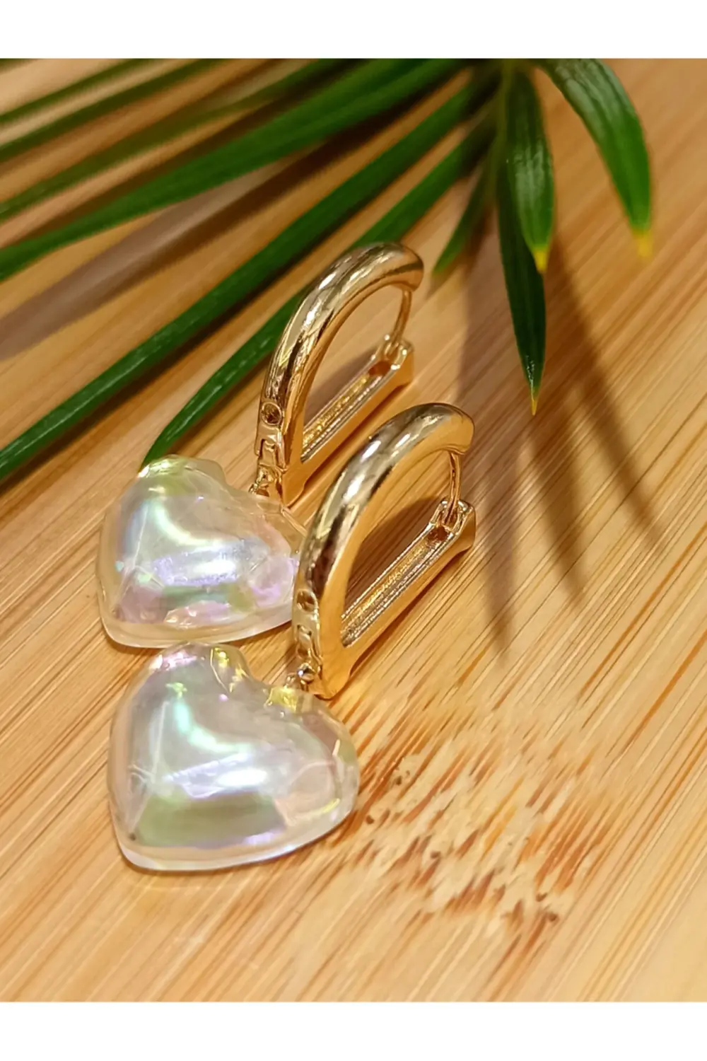 Renkli Tarz Yaratan Küpe