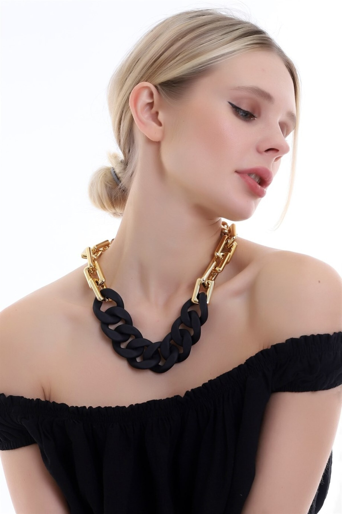 Renkli Zarif Ve Şık Zincir Kolye