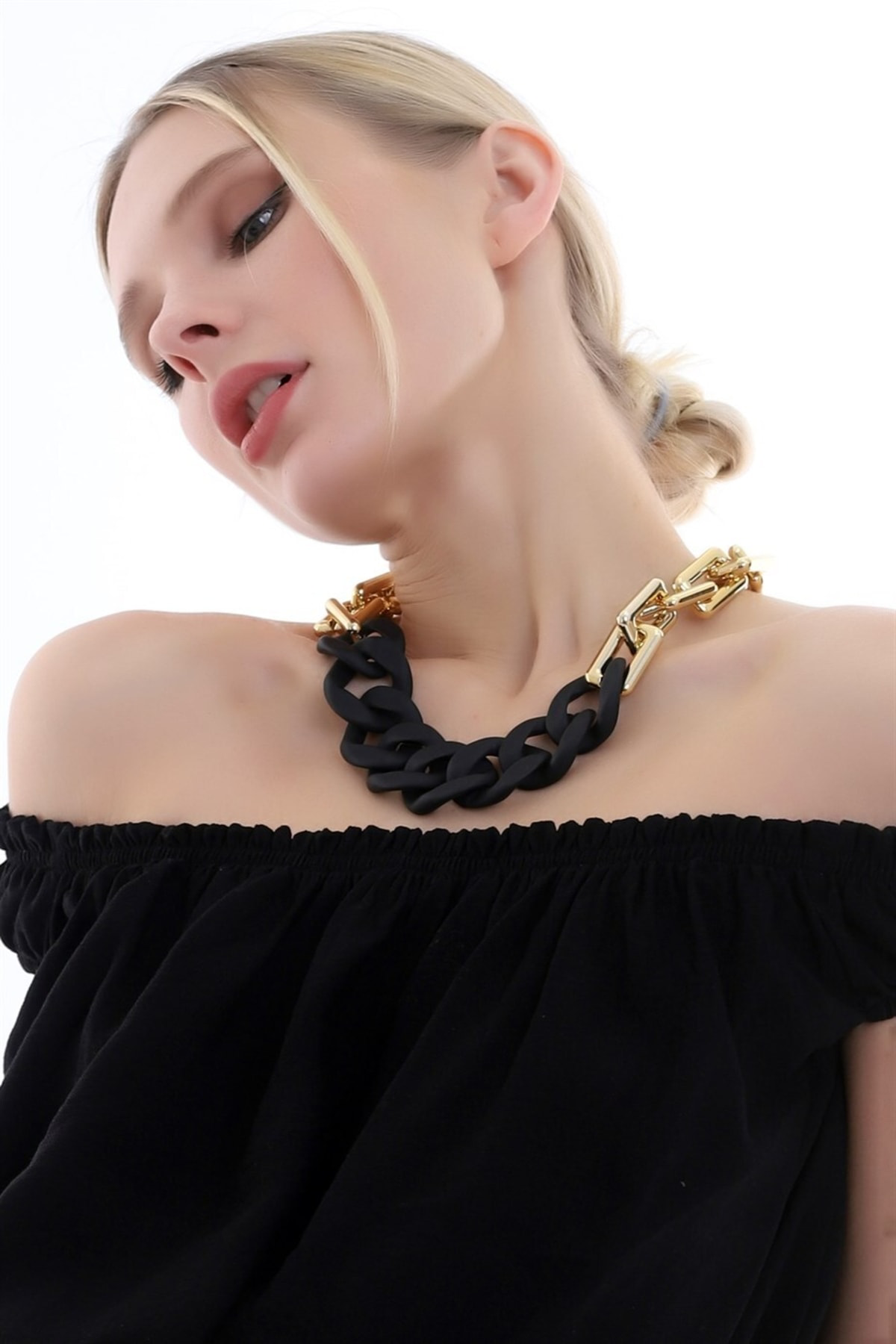 Renkli Zarif Ve Şık Zincir Kolye