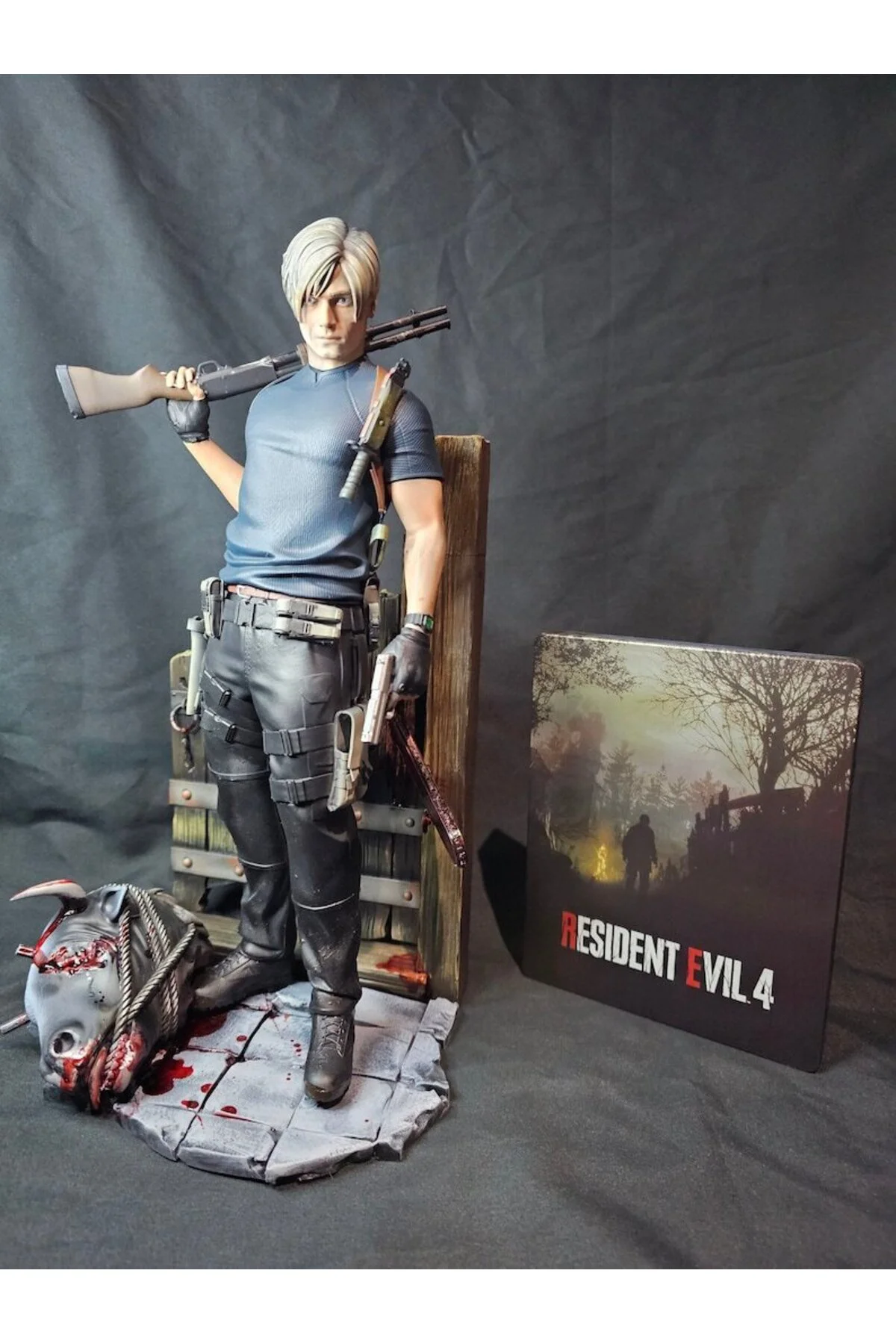 Resident Evil 4 Leon Kennedy Figürü Resident Evil 4 Leon Obje 25CM Büyük Boy