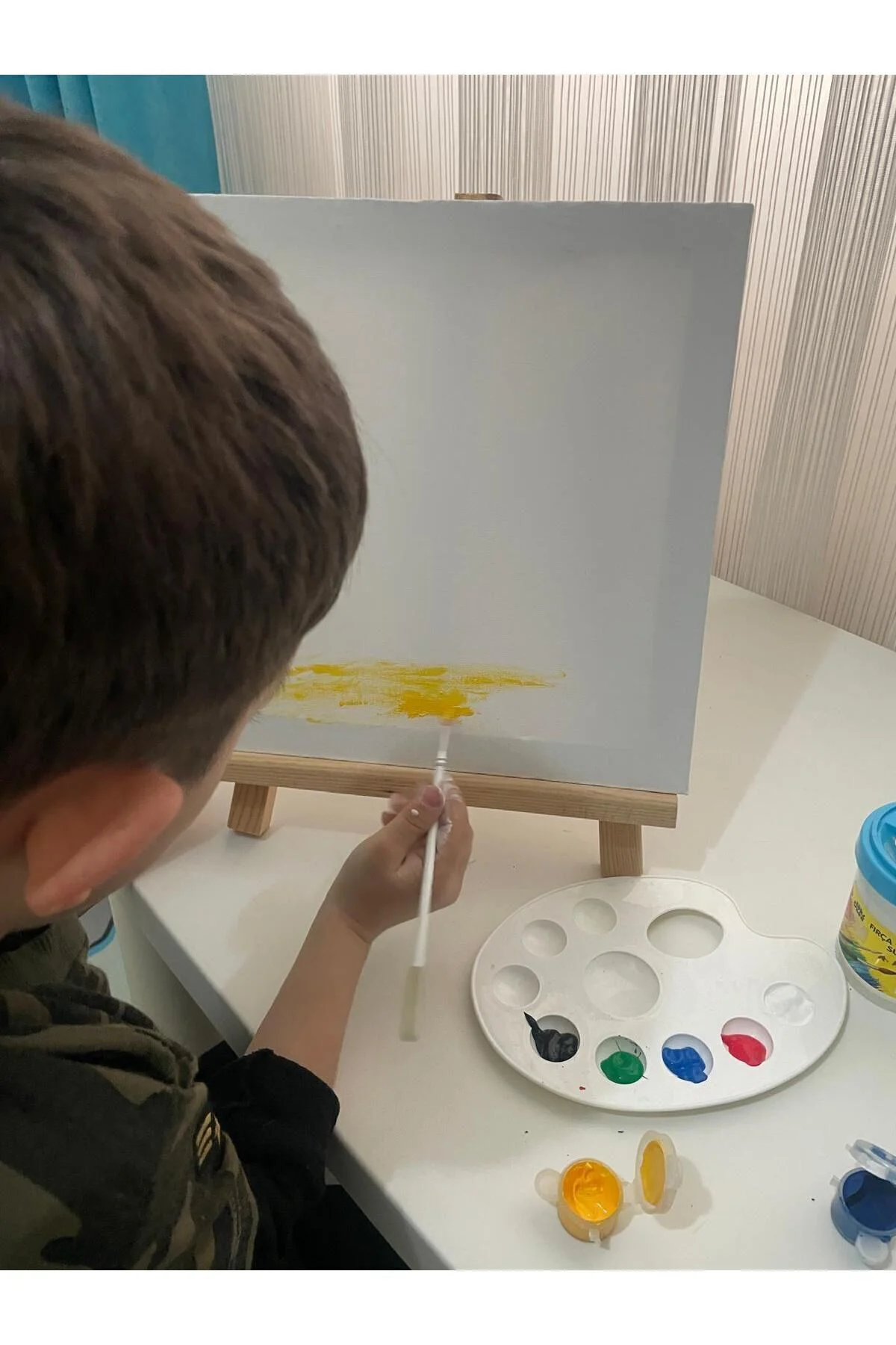 RESİM PALETİ beyaz 9 gözlü plastik palet