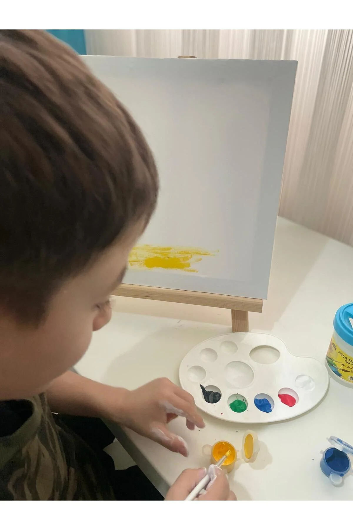 RESİM PALETİ beyaz 9 gözlü plastik palet