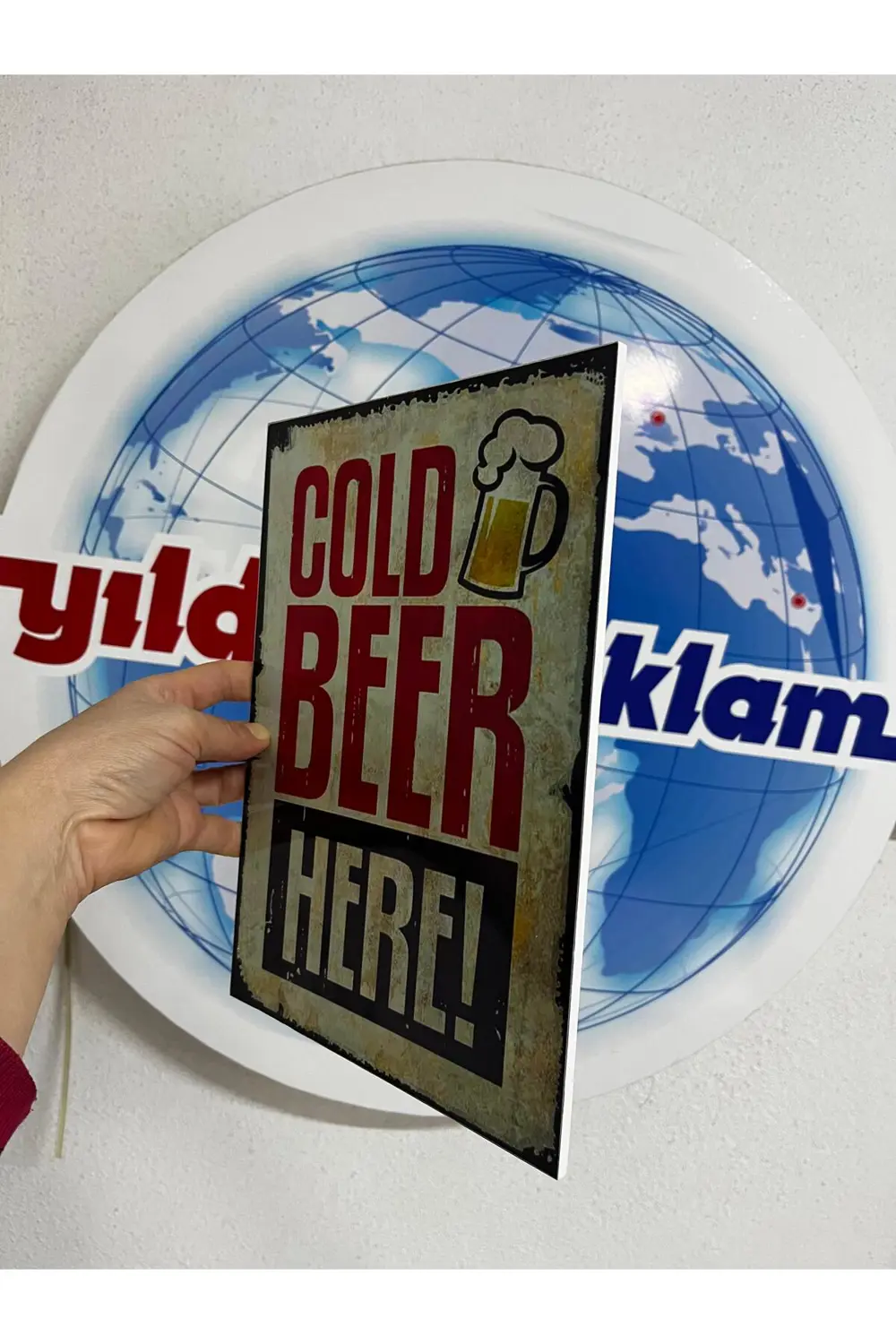RETRO EN İYİ YAPTIĞIN ŞEYİ YAP SAL GİTSİN ANLAMLI DUVAR YAZILARI 