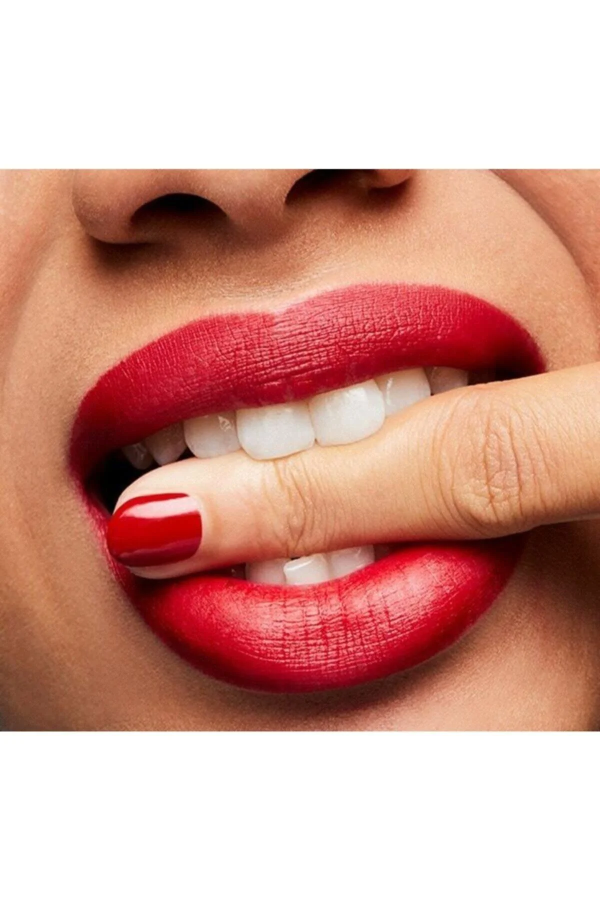 RETRO MATTE LİPSTİCK RUBY WOO LİPSTİCK 3 G DMBA129