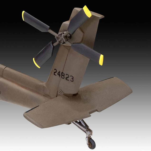 Revell  Model Set 63824 Ah-64A Apache