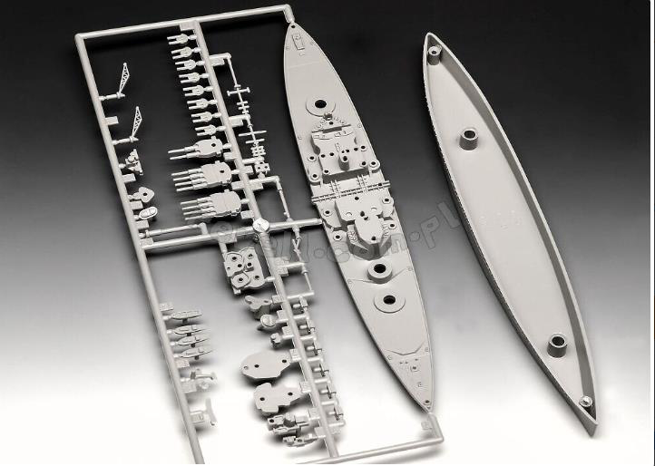 Revell  Model Set 65182 Hms Duke Of York-6